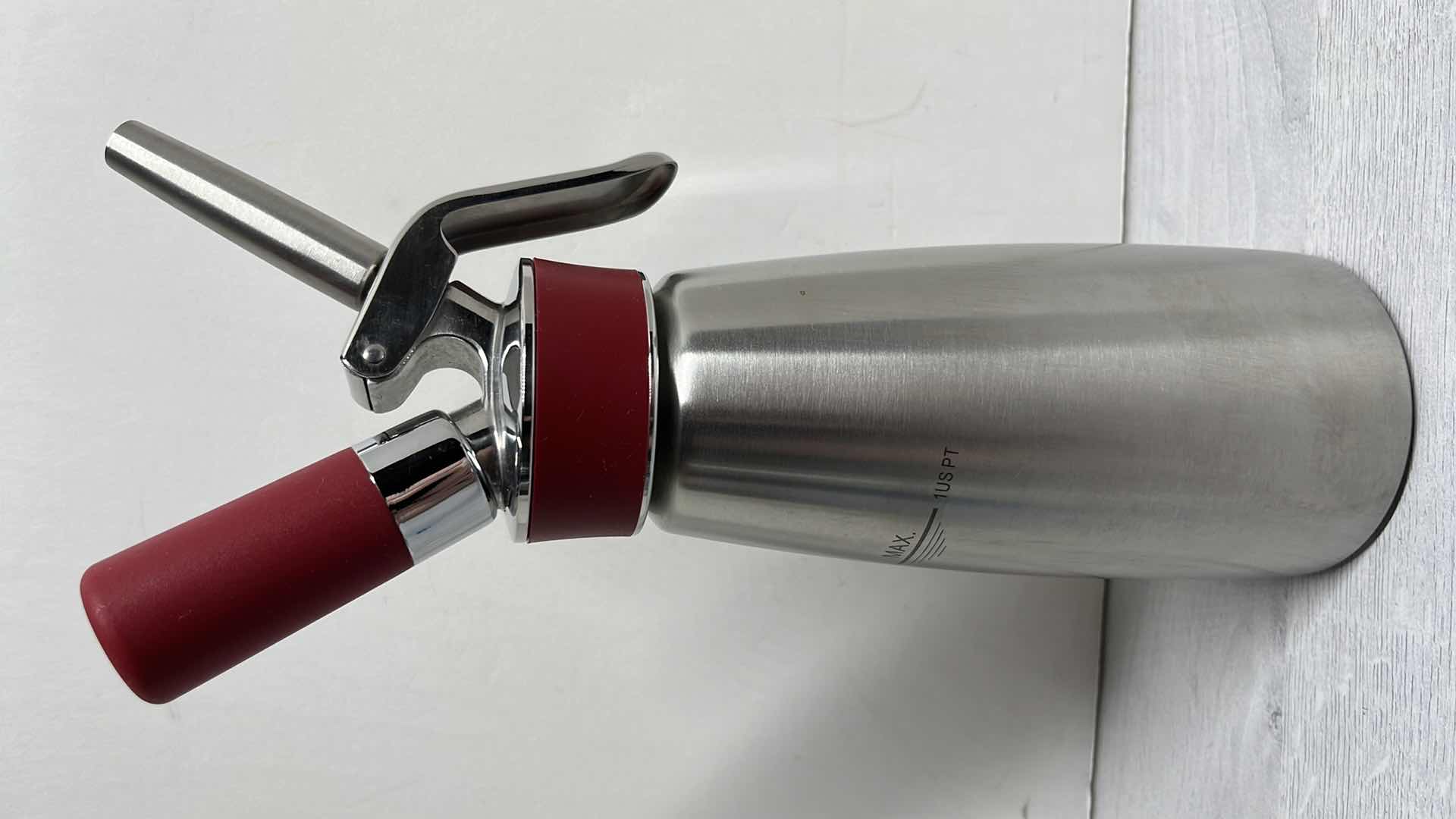 Photo 1 of iSi GOURMET STAINLESS STEEL MULTI-PURPOSE WHIPPER 0.5L/ 1 US PINT