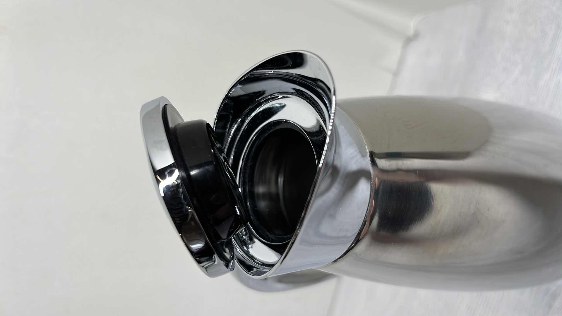 Photo 1 of STAINLESS STEEL DOUBLE-WALLED VACUUM CARAFE W CHROME PLATED FLAP LID 34oz