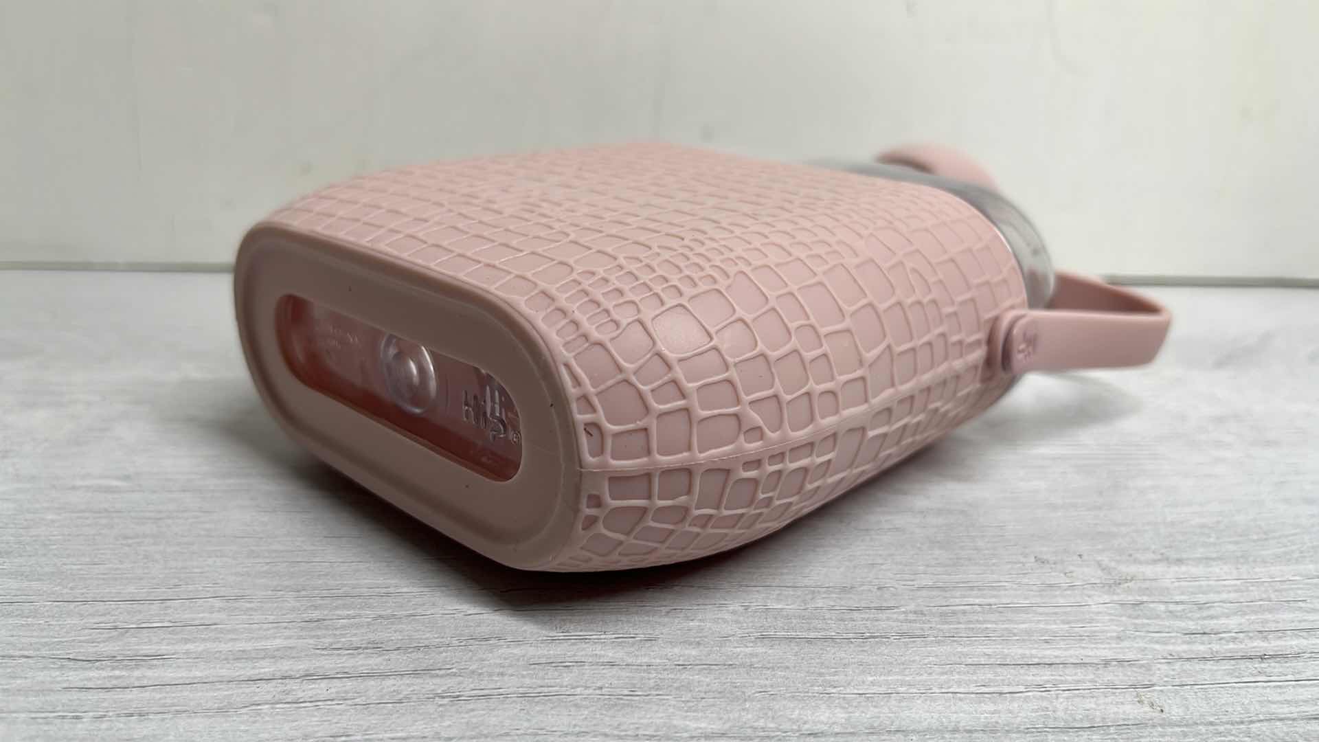 Photo 1 of HIP BPA-FREE BLUSH WATER BOTTLE TRAVEL FLASK 22oz H7.25”