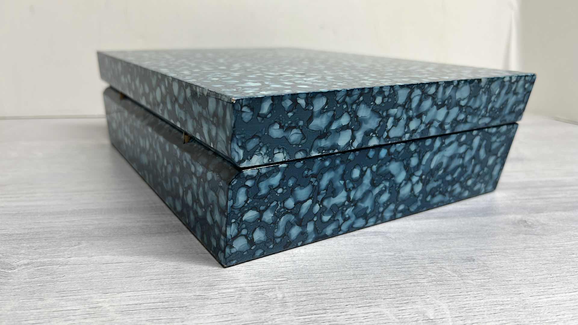 View 5 of BETWEEN THE SHEETS SPLATTER TAPER JEWELRY BOX 7” X 9.75” H2.75”