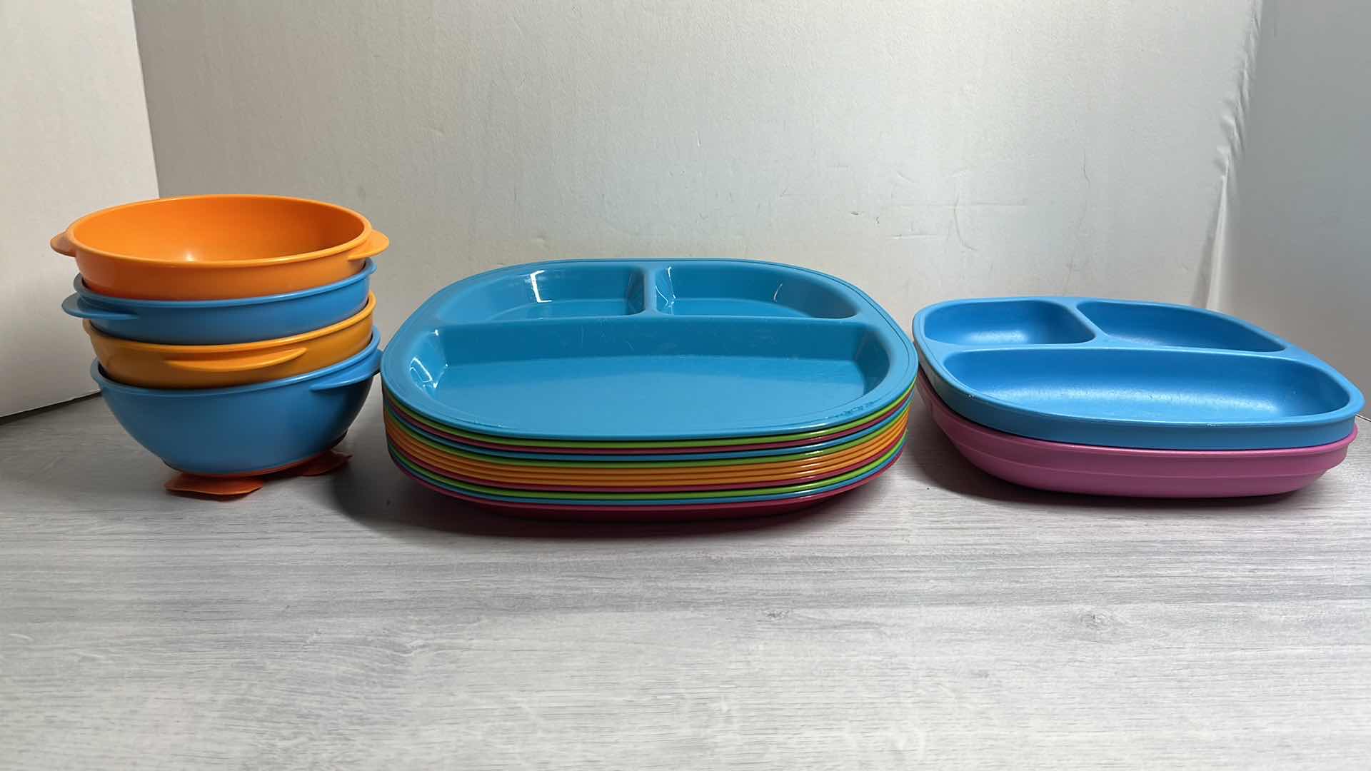 Photo 1 of CHILDREN’S BPA-FREE DIVIDER PLATES & SNACK BOWLS (18 PCS)