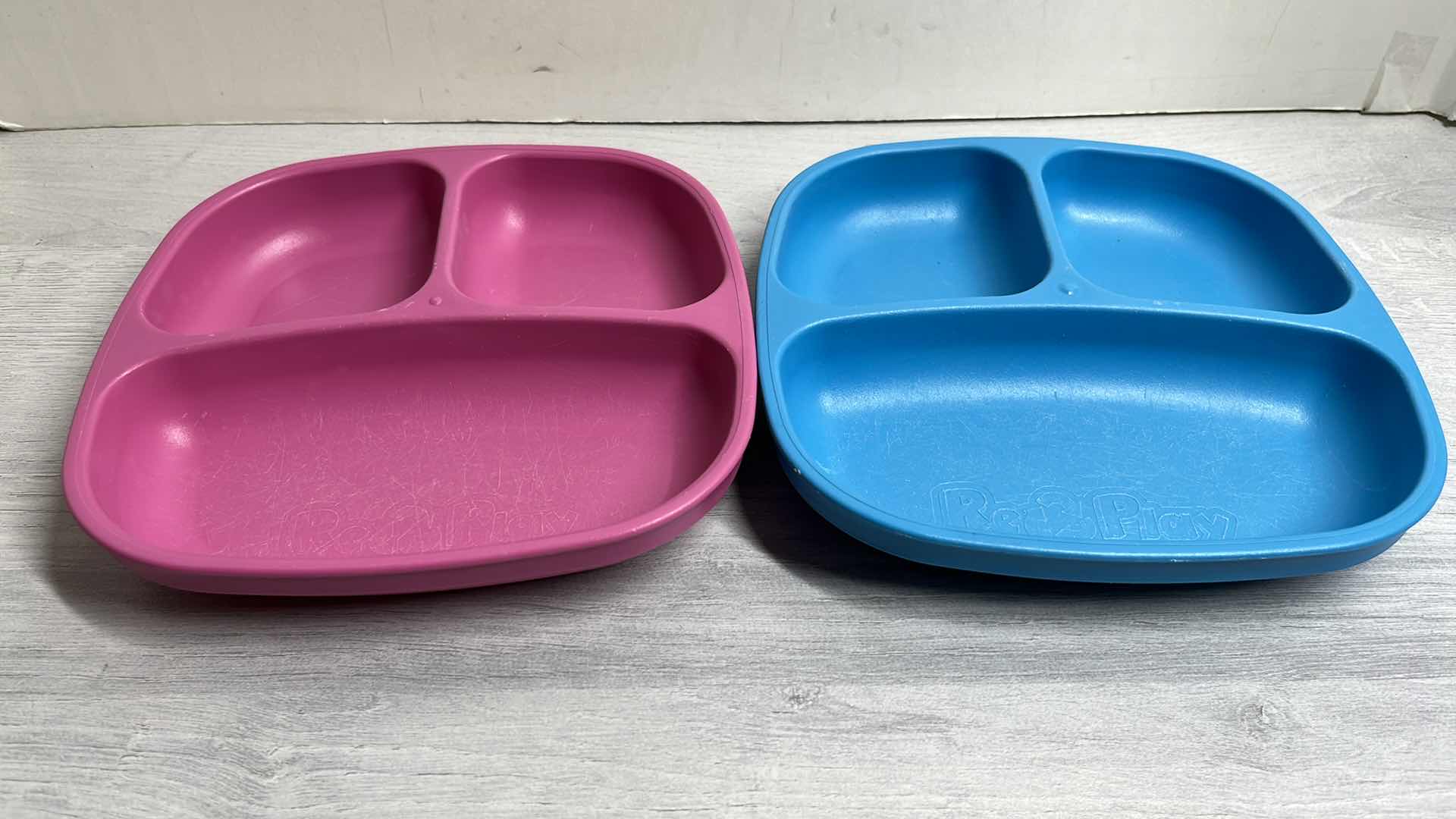 Photo 1 of CHILDREN’S BPA-FREE DIVIDER PLATES & SNACK BOWLS (18 PCS)