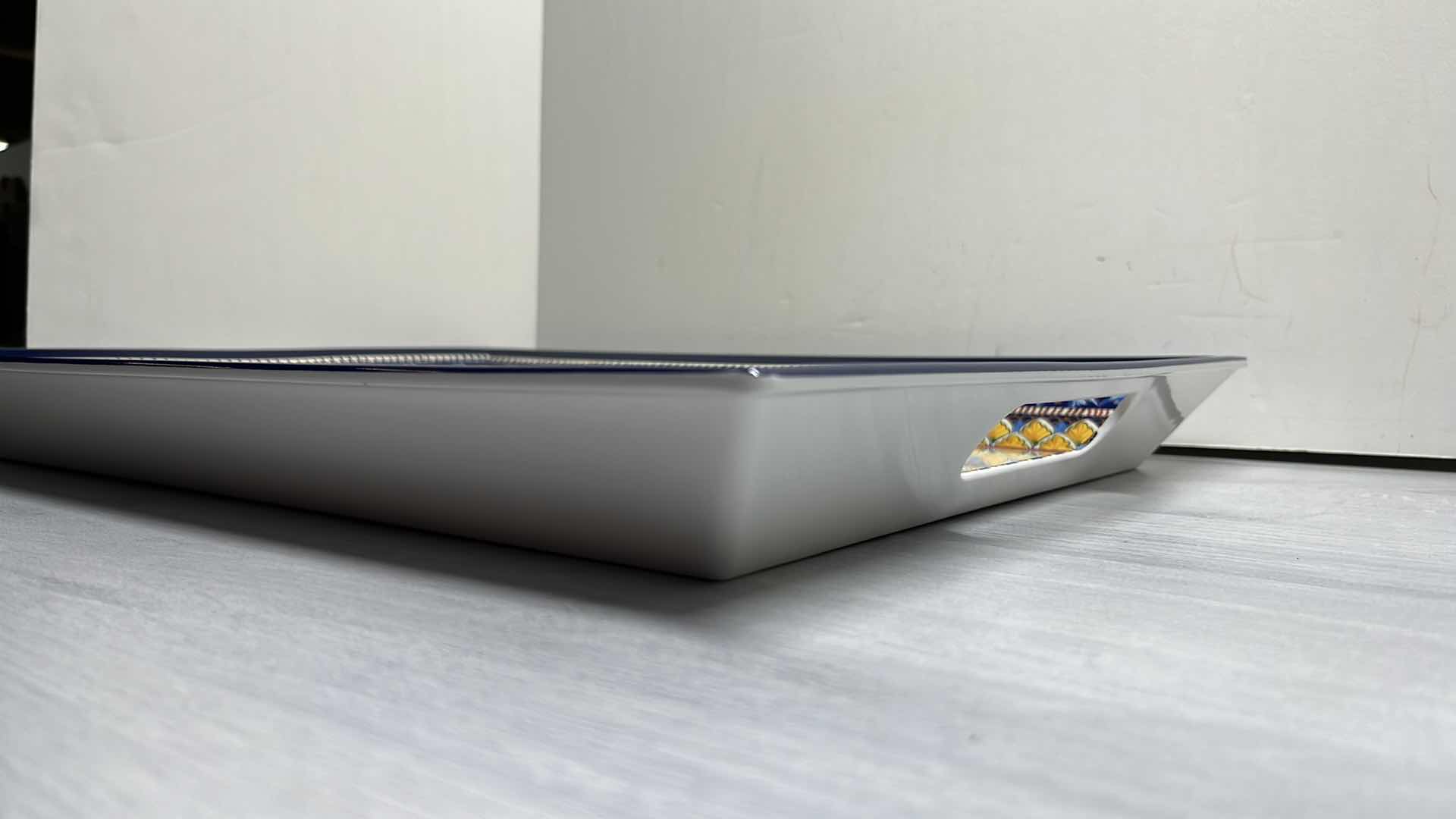 Photo 1 of WILLIAMS SONOMA SICILY OUTDOOR MELAMINE SERVING TRAY 14.25” X 19.25” H1.75”


Sicily Outdoor Melamine Serving Tray