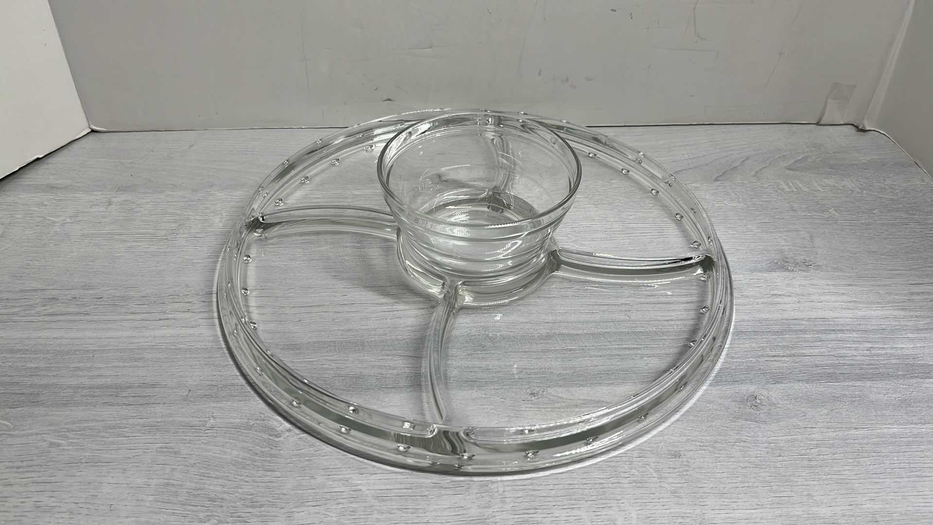 Photo 1 of LUIGI BORMIOLI 2-IN-1 GLASS CAKE STAND & DIP/VEGGIE SERVING DISH 12” X 12” H2.75”