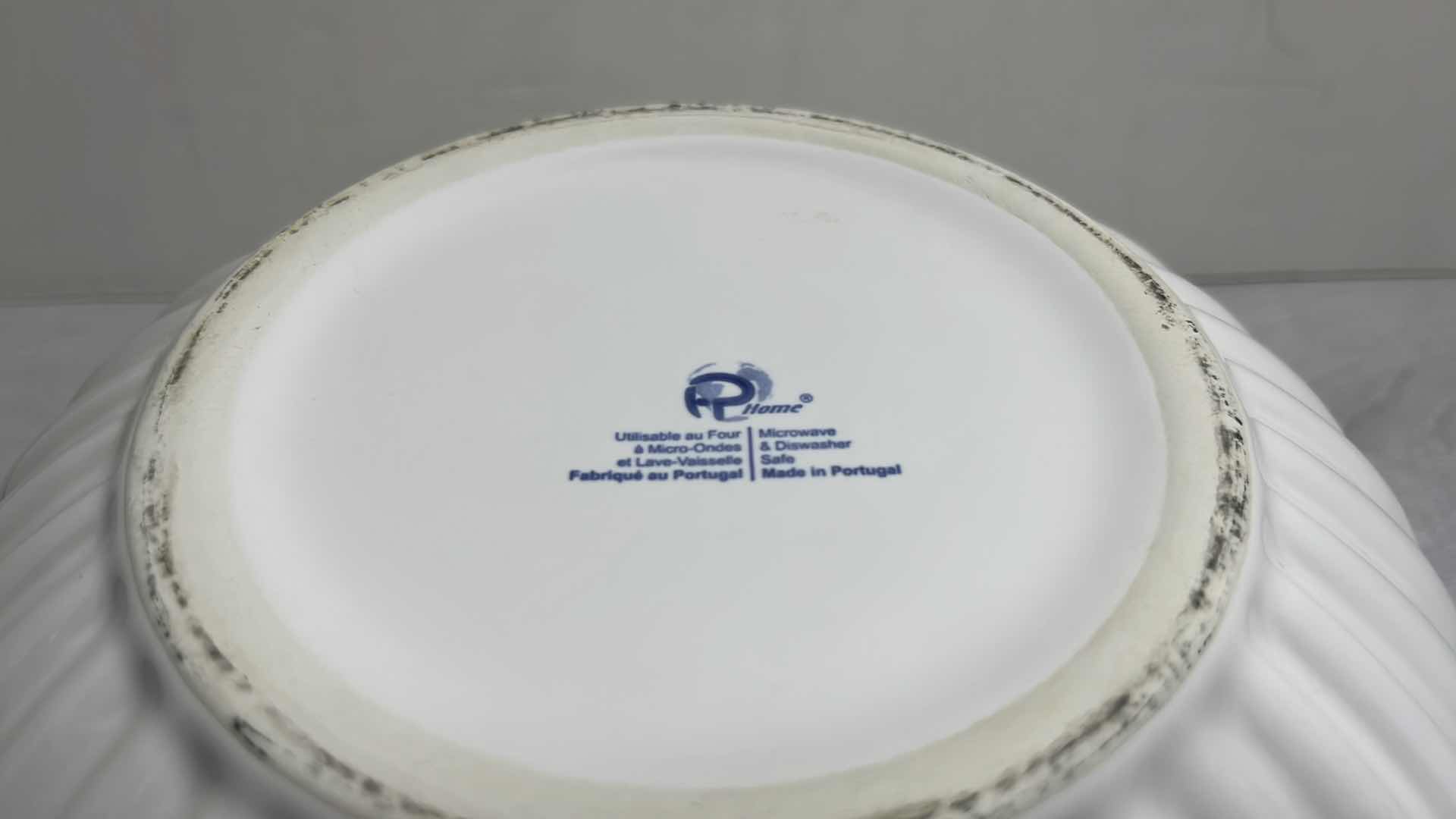 Photo 1 of R HOME MEDIUM WHITE IRONSTONE SCALLOPED SALAD/MIXING BOWL, MADE IN PORTUGAL 9.75” x9.75” H4.75”