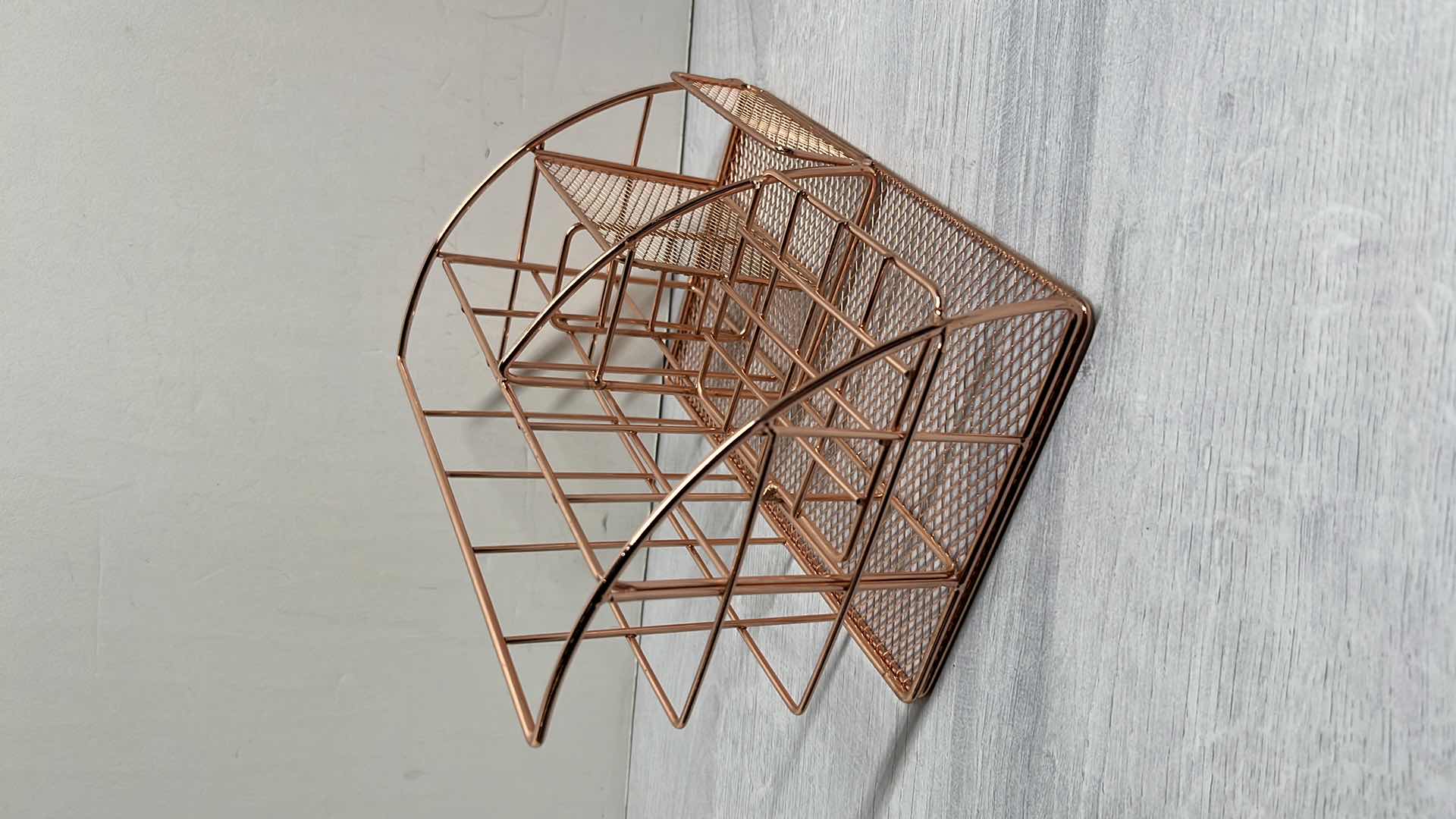 Photo 1 of ROSE GOLD FINISH MESH METAL ORGANIZER/ MAKE UP STORAGE HOLDER 5.5” X 8.5” H5”