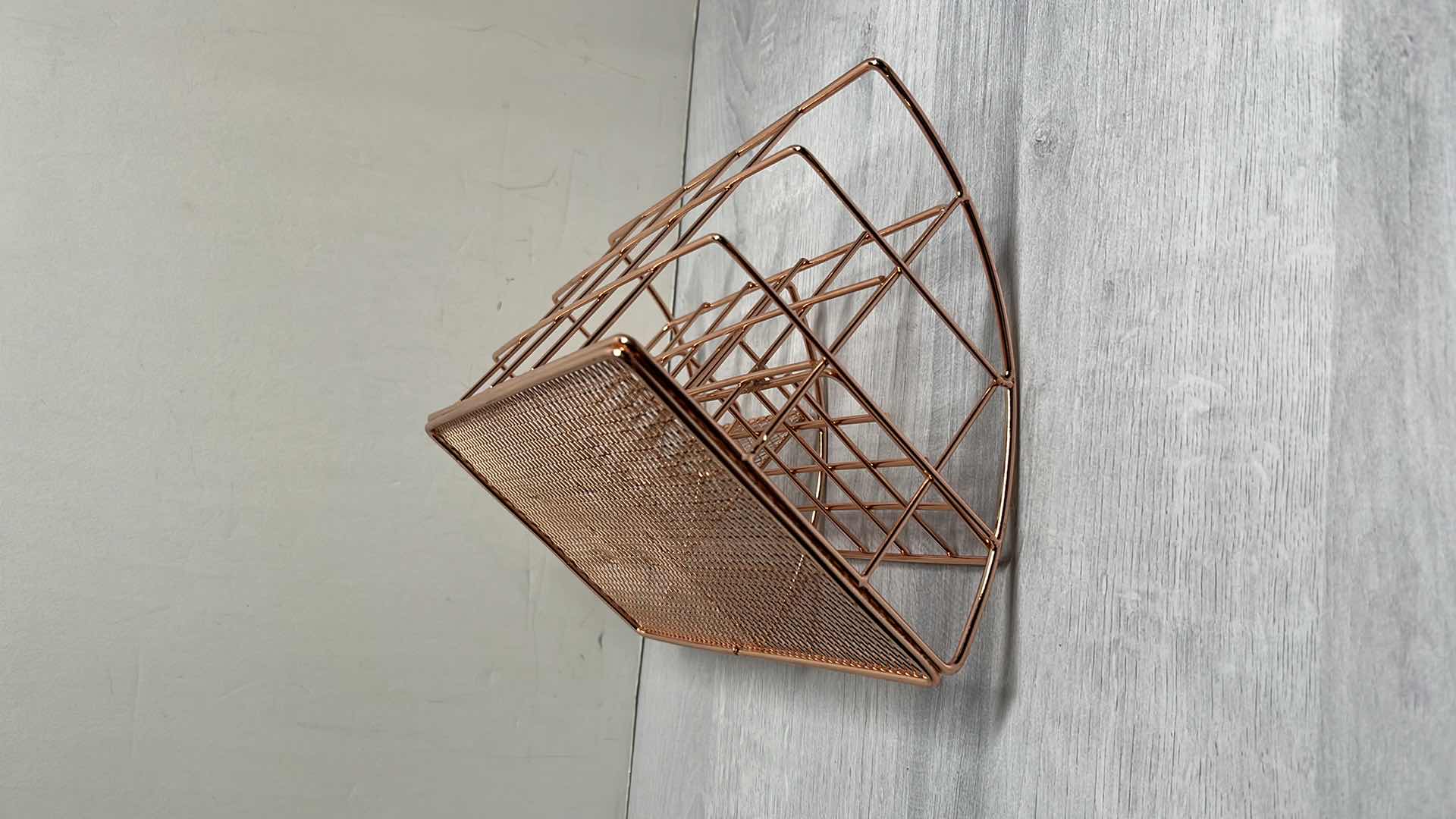 Photo 1 of ROSE GOLD FINISH MESH METAL ORGANIZER/ MAKE UP STORAGE HOLDER 5.5” X 8.5” H5”