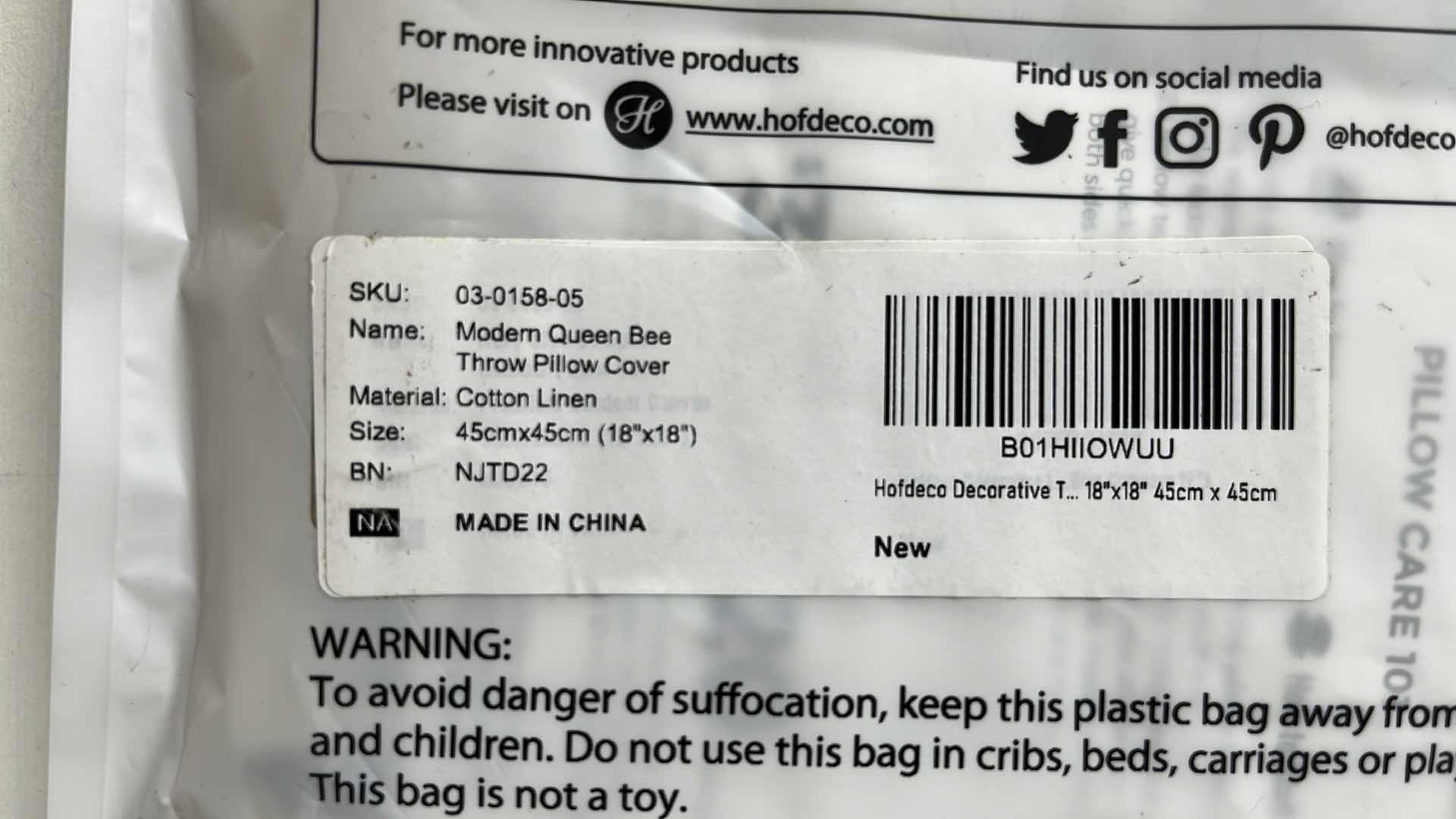 Photo 1 of NEW HOFDECO MODERN QUEEN BEE THROW PILLOW COVERS 18” X 18” (2)