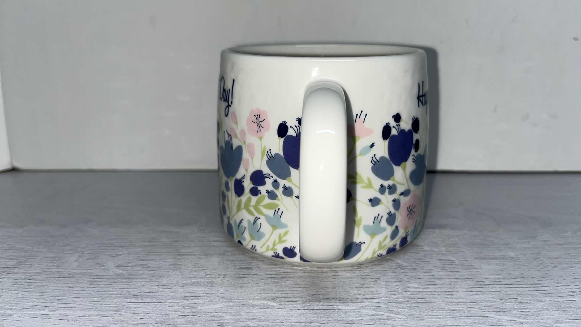 Photo 1 of THRESHOLD PORCELAIN MOTHER’S DAY 15oz COFFEE MUG 4” X 3.5”