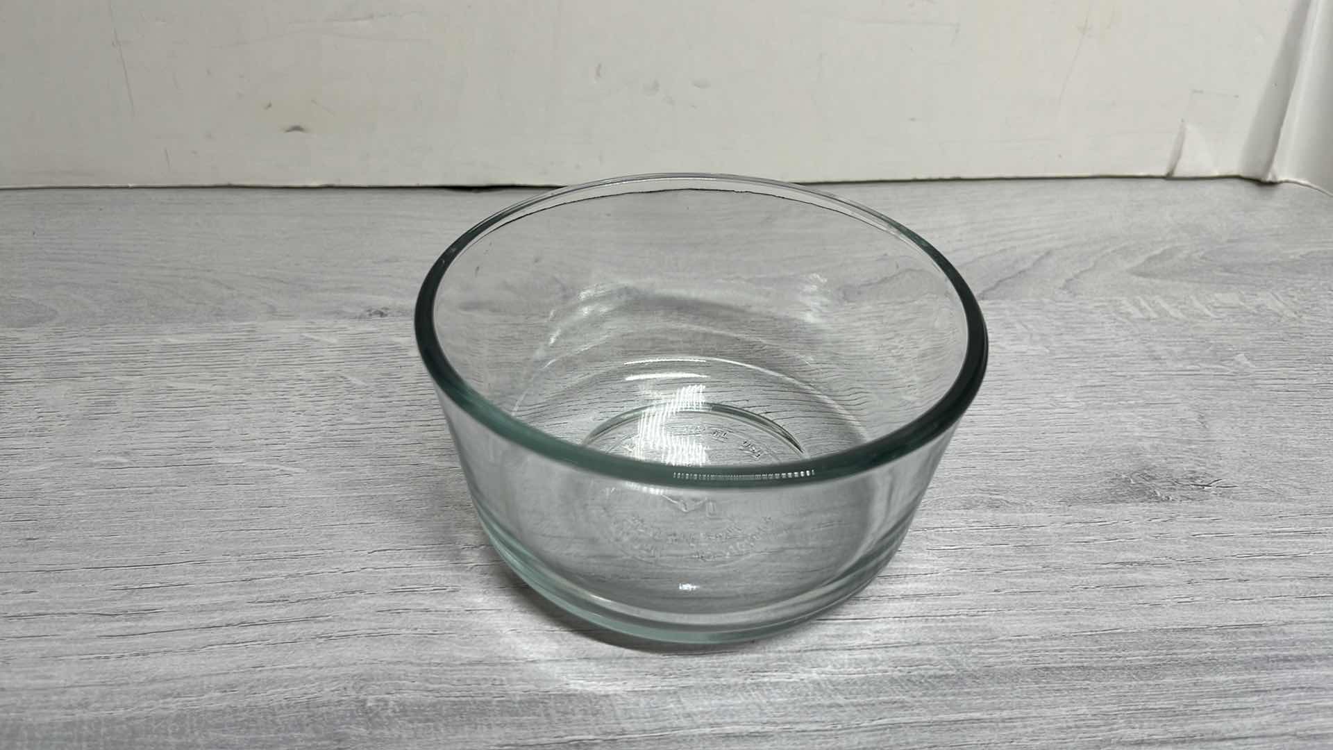 Photo 1 of ANCHOR HOCKING CLEAR GLASS 1.5 QT 5” X 9” BAKING PAN LOAF DISH & 2 CUP 2.75” CLEAR ROUND BAKING DISH