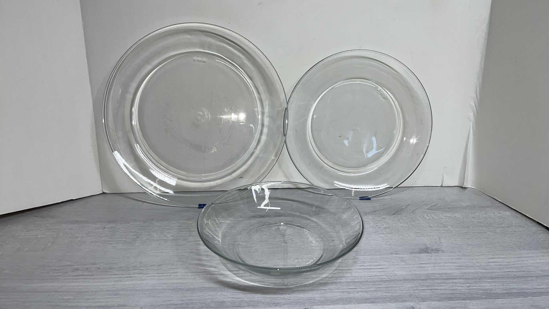 Photo 1 of DURALEX LYS CLEAR 12 PC DISH SET