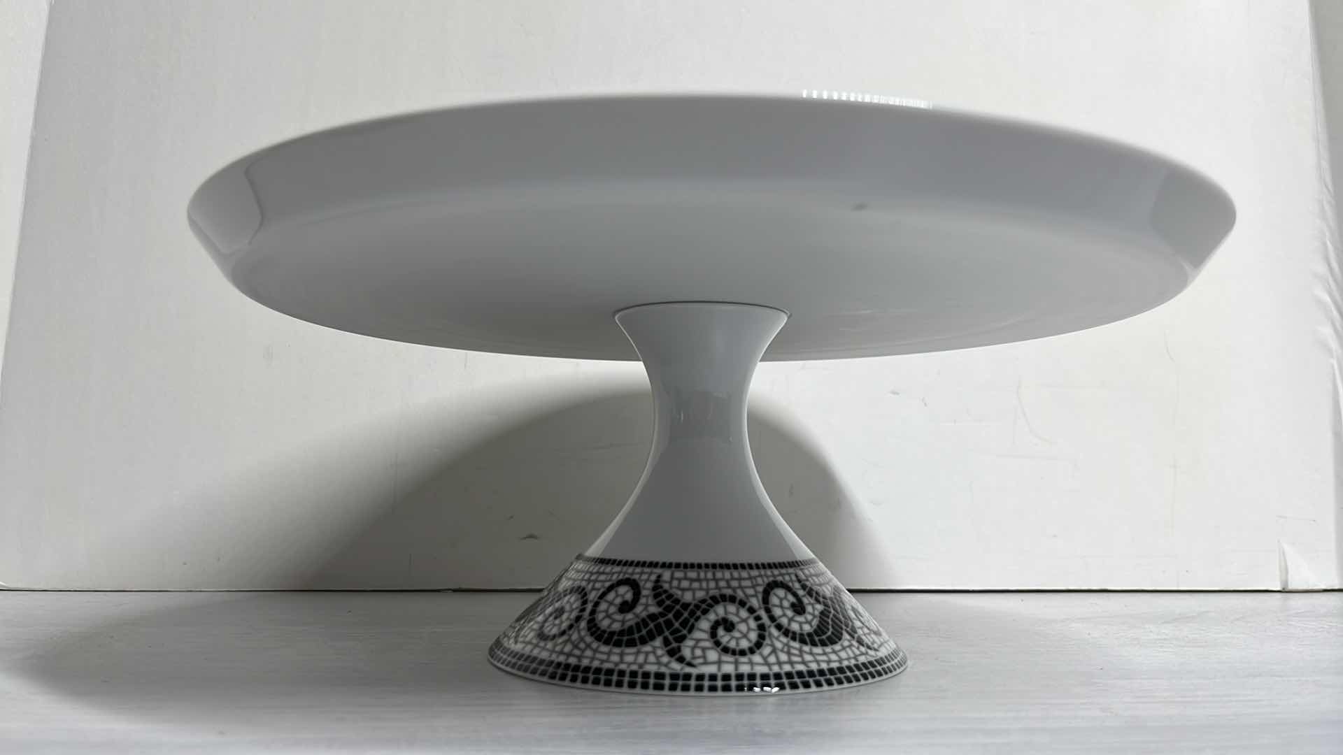 Photo 1 of VISTA ALEGRE CALCADA PORTUGUESA BY MANUELA MEDEIROS PORCELAIN CAKE STAND 11” X 11” H4.5”
