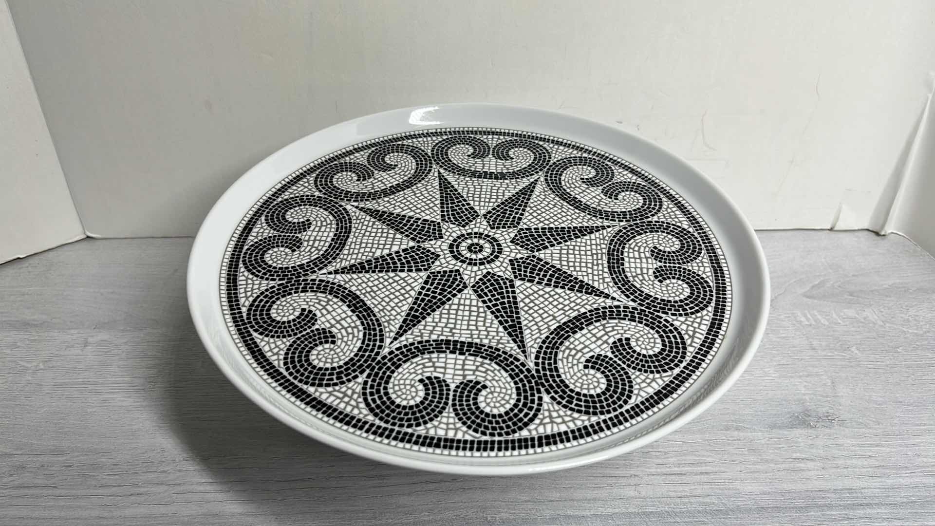 Photo 1 of VISTA ALEGRE CALCADA PORTUGUESA BY MANUELA MEDEIROS PORCELAIN CAKE STAND 11” X 11” H4.5”