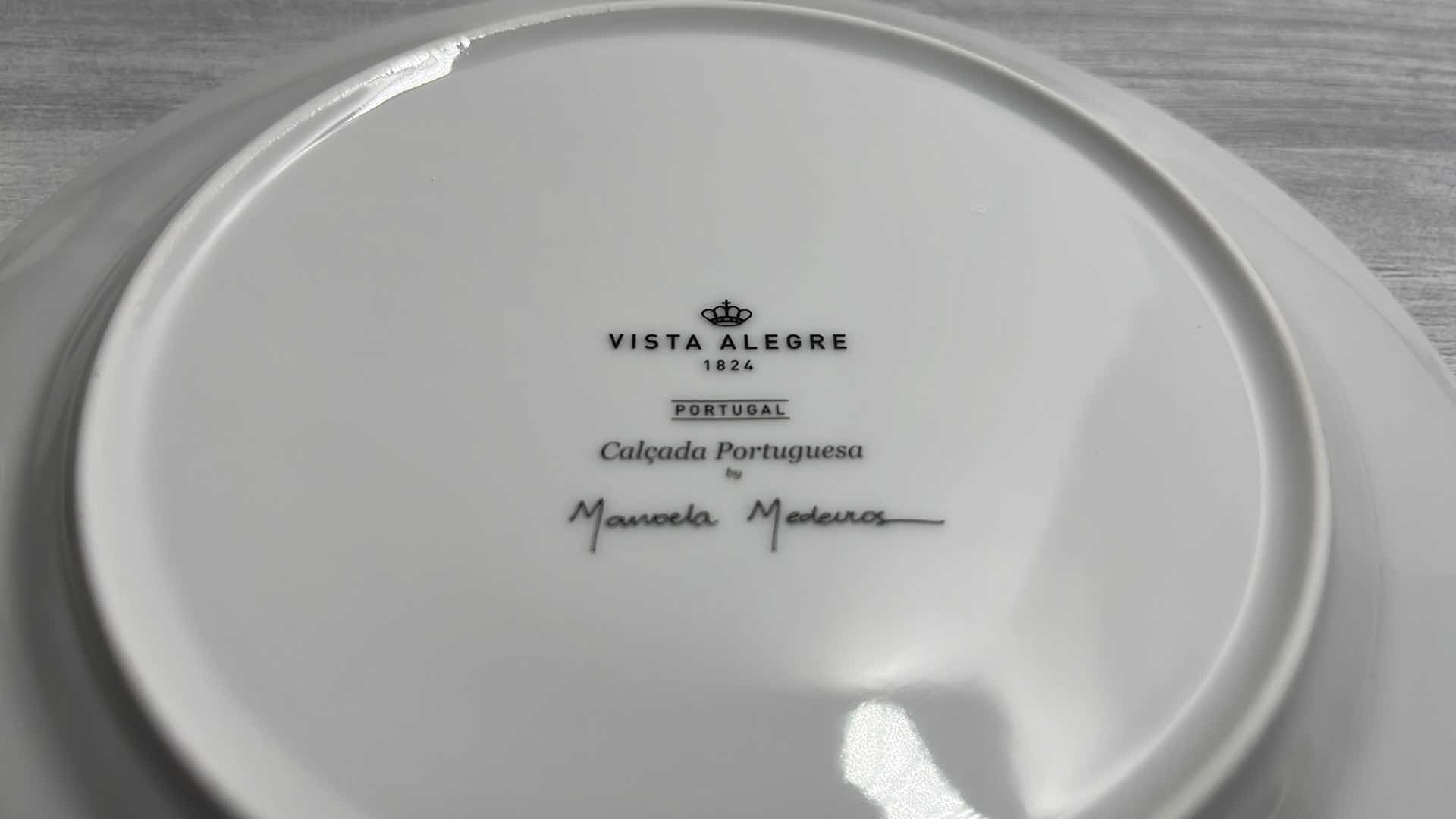 Photo 1 of VISTA ALEGRE CALCADA PORTUGUESA BY MANUELA MEDEIROS PORCELAIN DESSERT PLATES 8.25” (4)