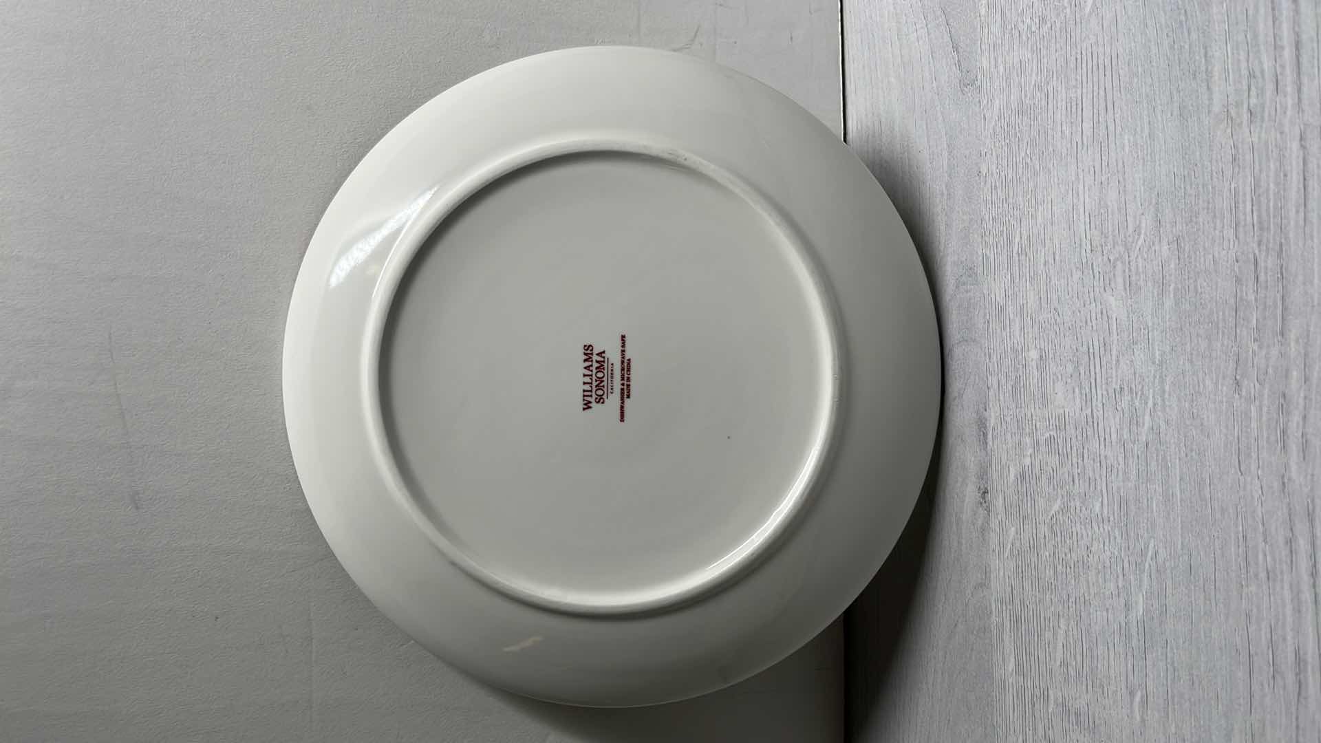 Photo 1 of WILLIAMS SONOMA SNOWMAN COLLECTION 10.25” DINNER PLATES (10)