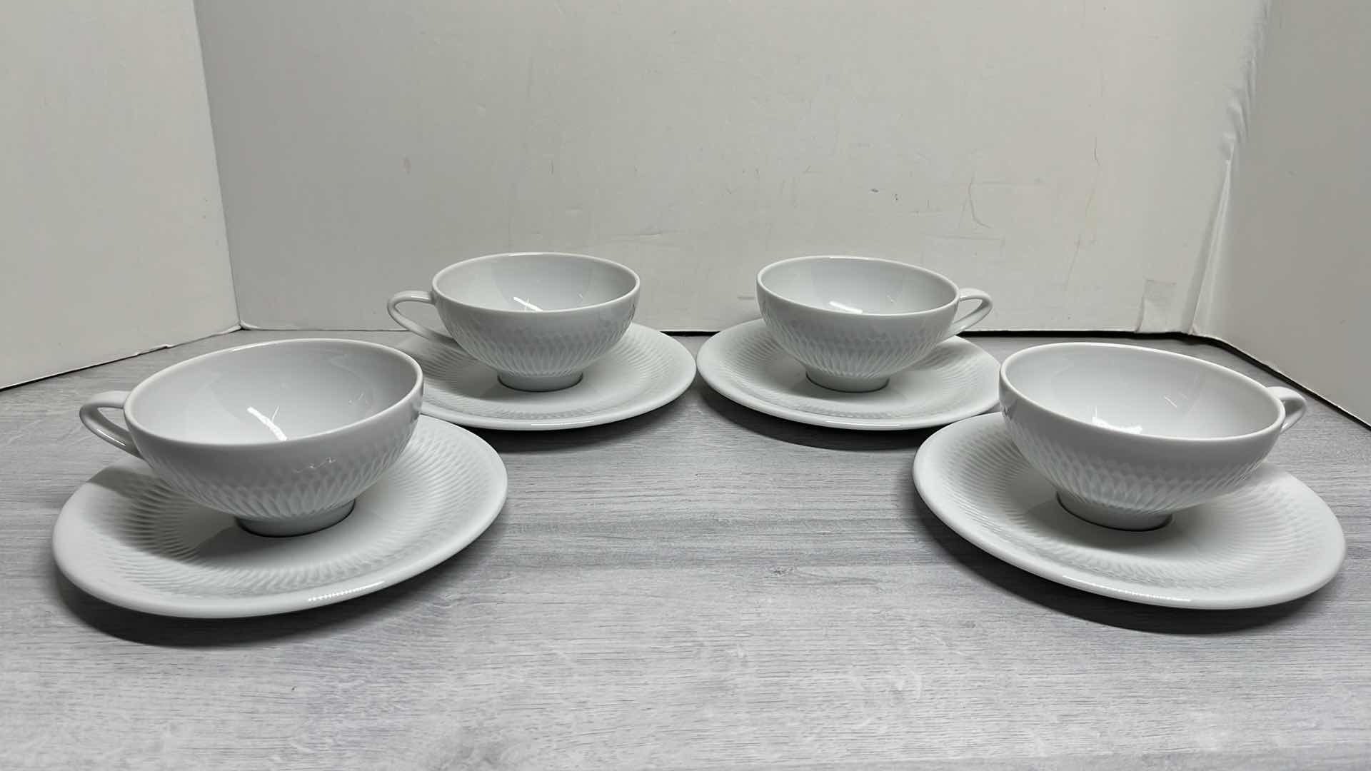 Photo 1 of VISTA ALEGRE UTOPIA COLLECTION 24 PC DINNERWARE SERVICE FOR FOUR