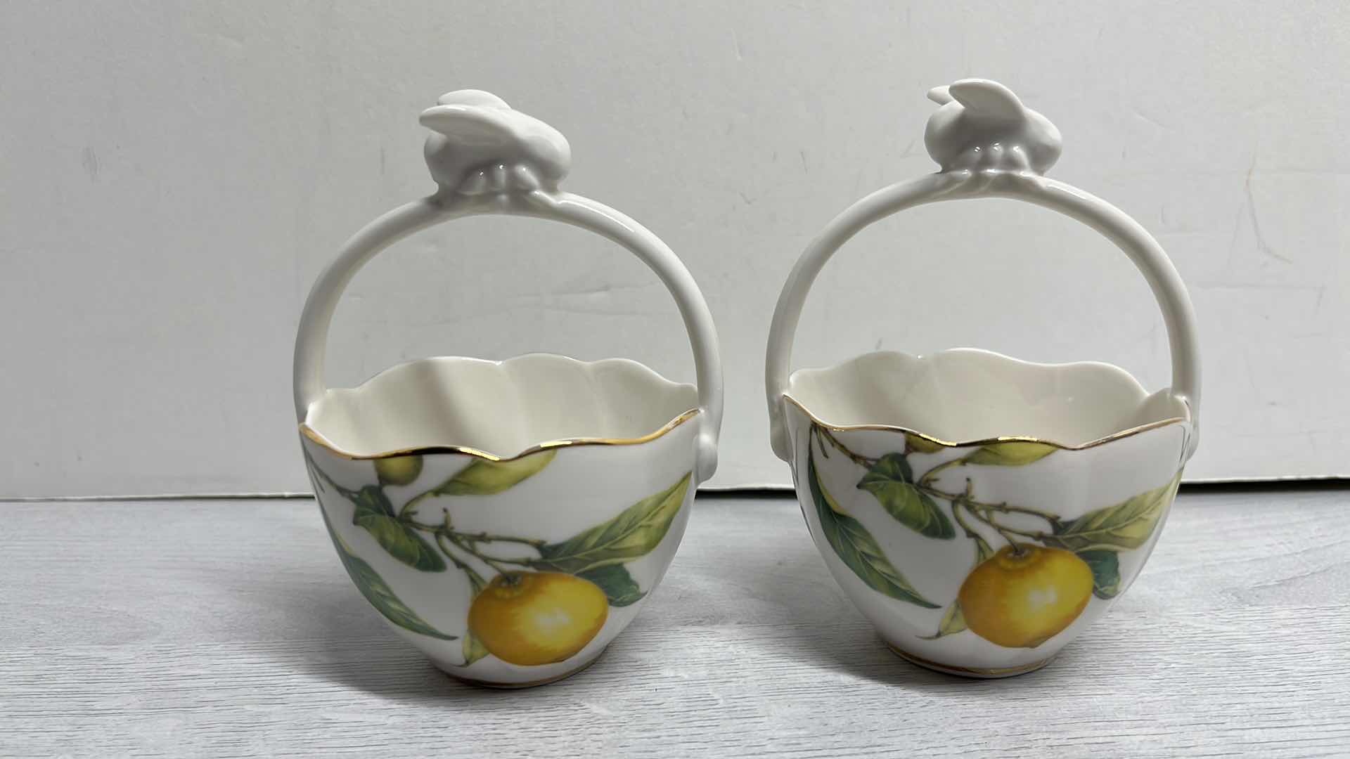 Photo 1 of TANIA BULHOES MARQUESA COLLECTION PORCELAIN HOR D’OEUVRES DISH 3” x 3.25” H5” (2)