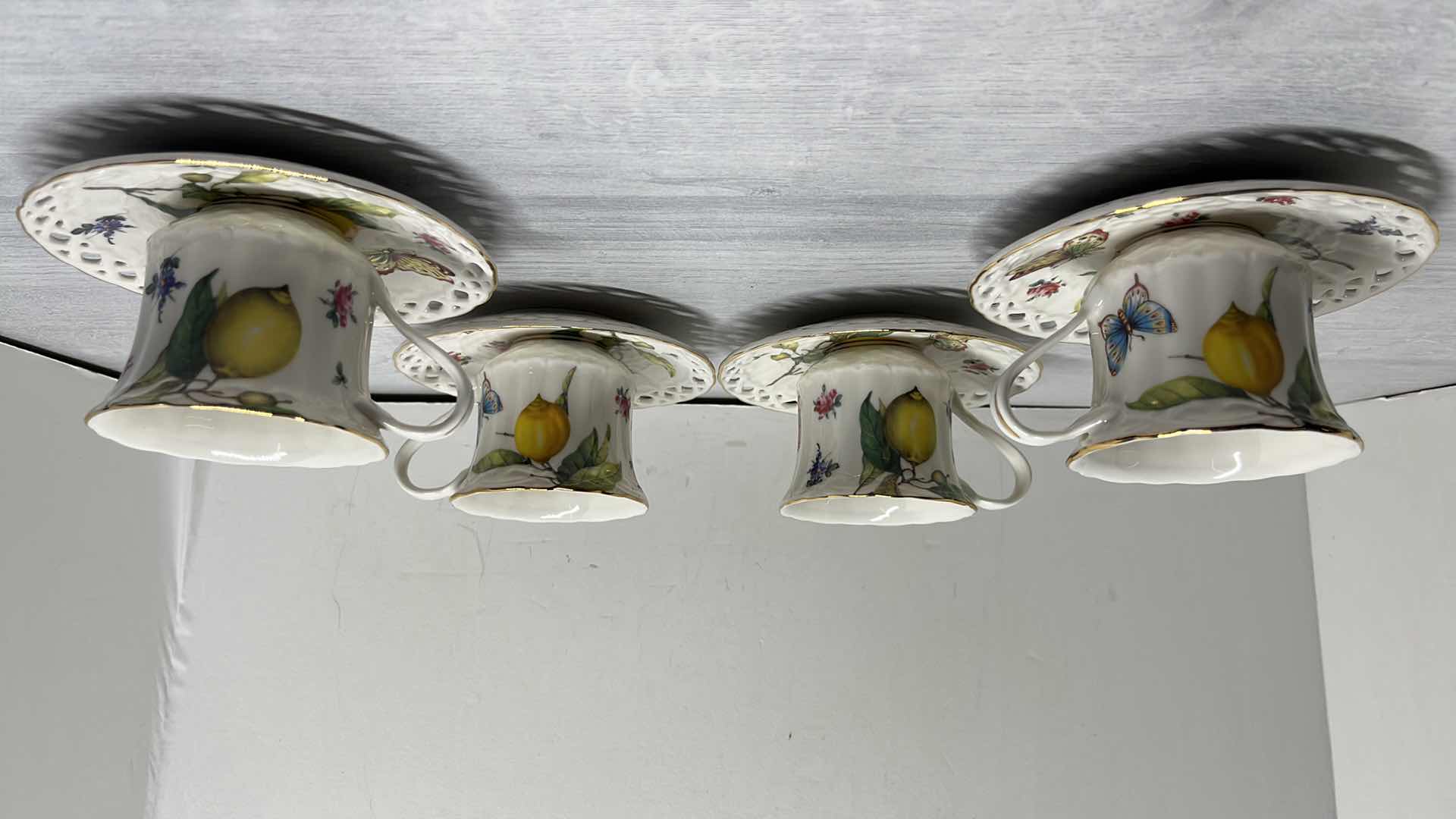 Photo 1 of TANIA BULHOES MARQUESA COLLECTION PORCELAIN 6oz TEA CUP & 5.5” SAUCER PLATE (4 SET)