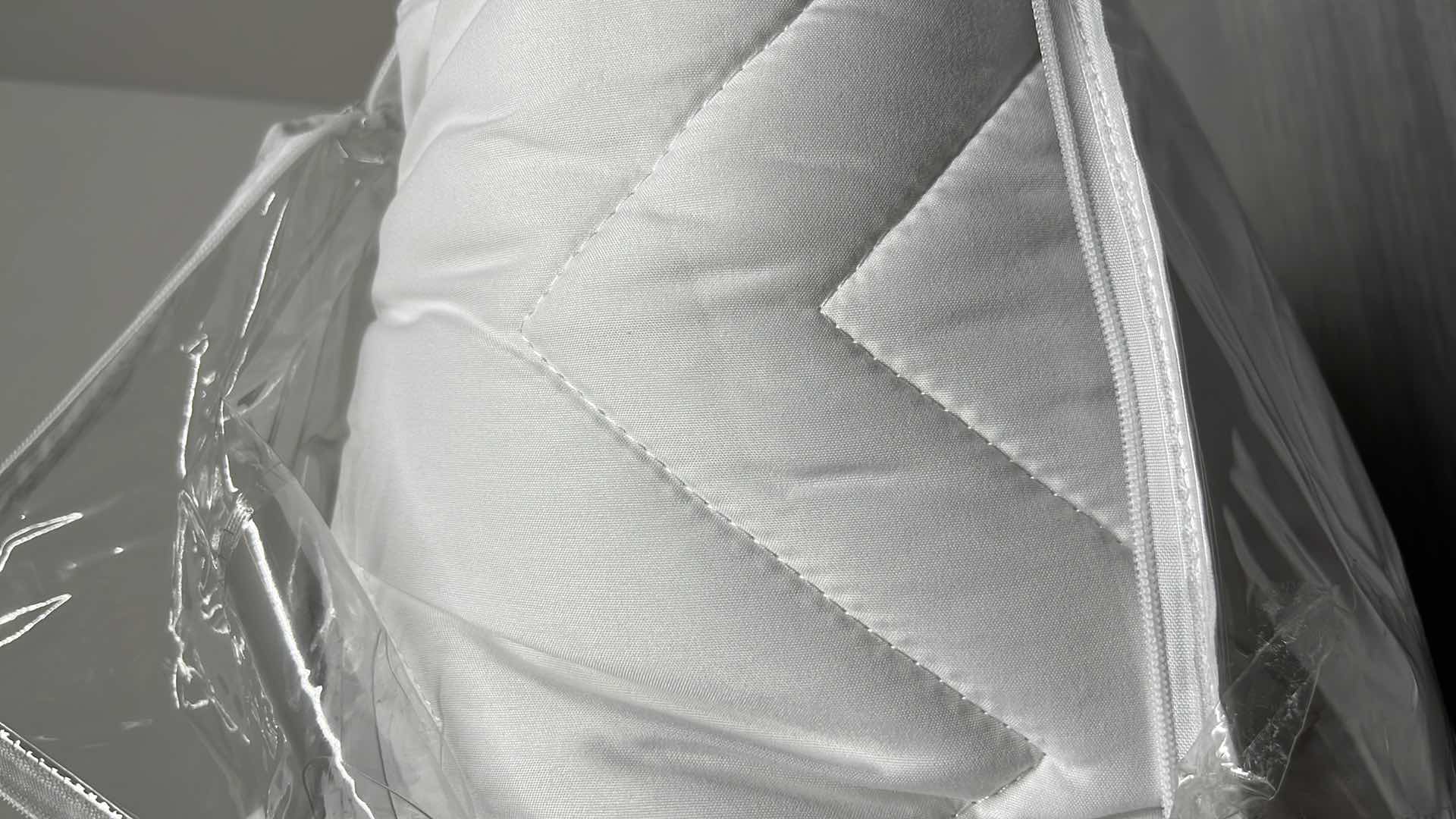 Photo 1 of NEW MARTHA STEWART ESSENTIALS CLASSIC QUEEN SIZE MATTRESS PAD