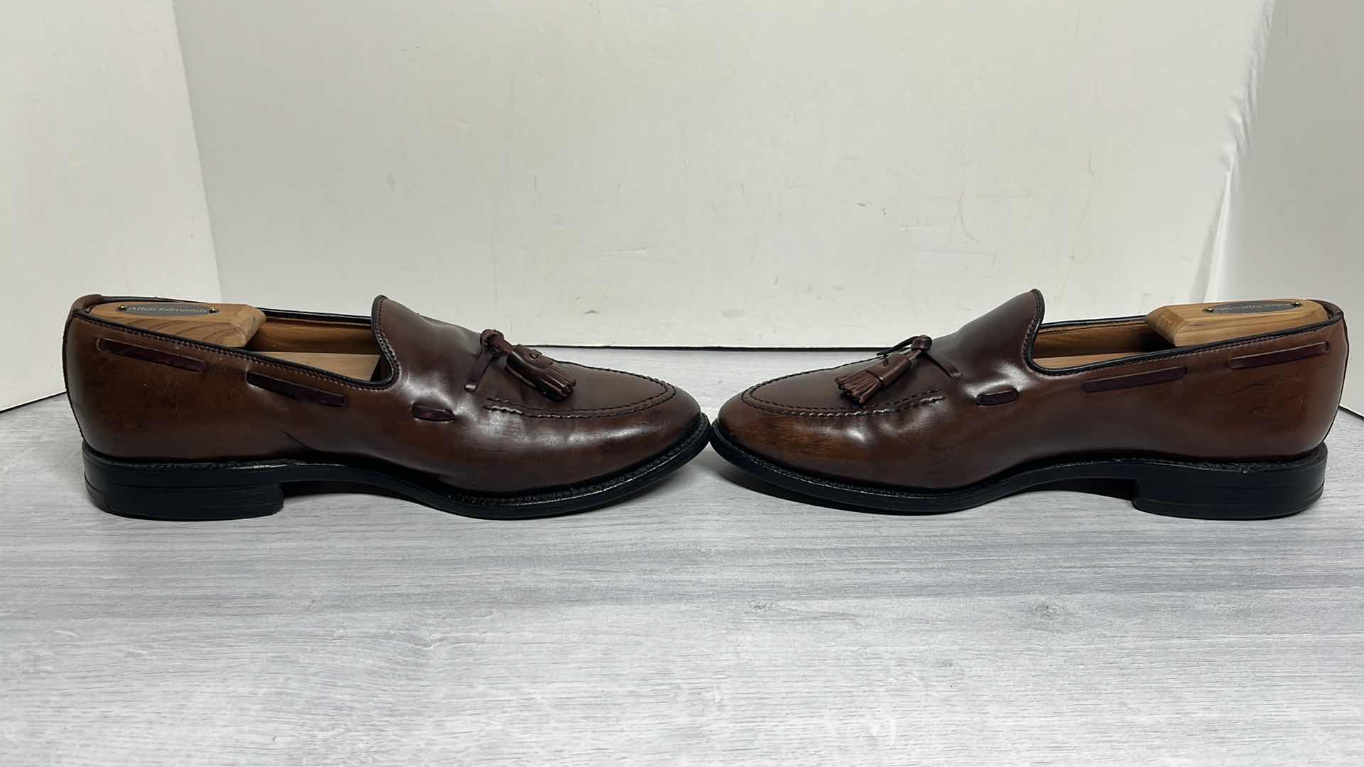 Photo 1 of ALLEN EDMONDS GRAYSON SHELL CORDOVAN TASSEL LOAFER, SIZE 8D