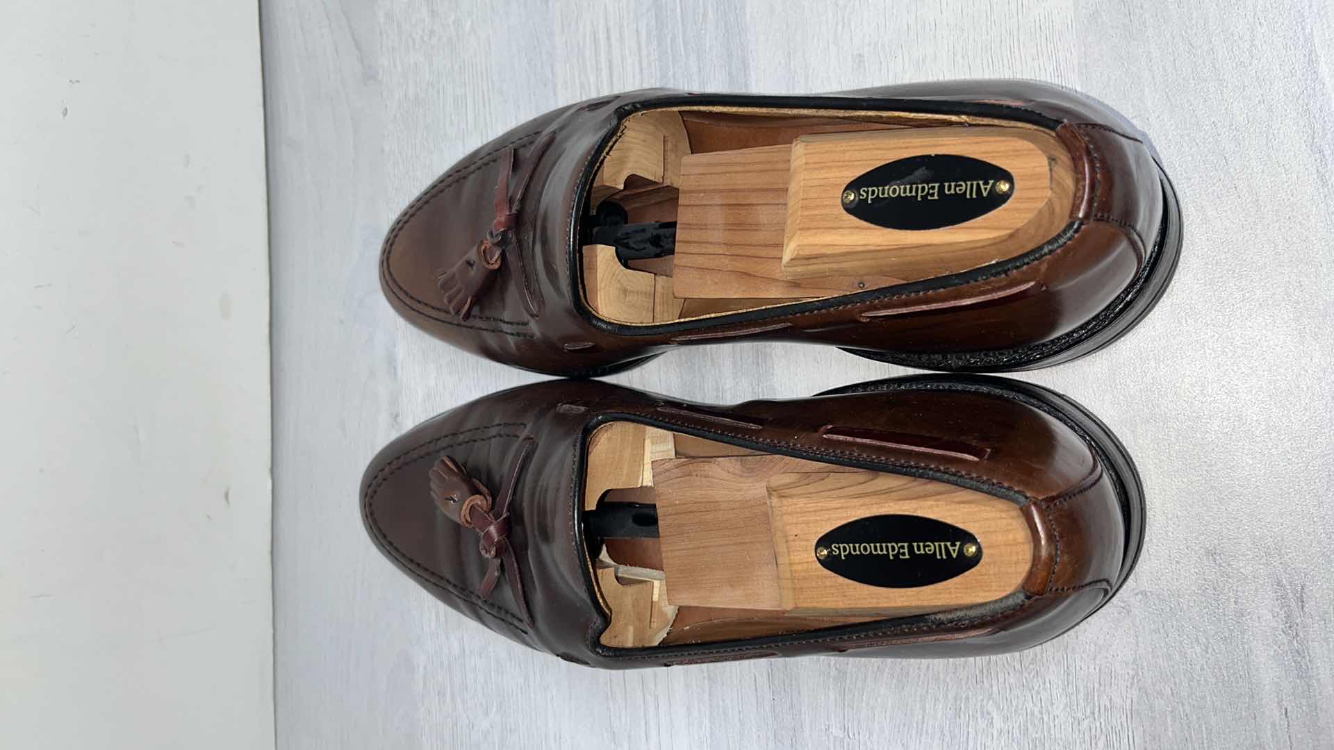 Photo 1 of ALLEN EDMONDS GRAYSON SHELL CORDOVAN TASSEL LOAFER, SIZE 8D