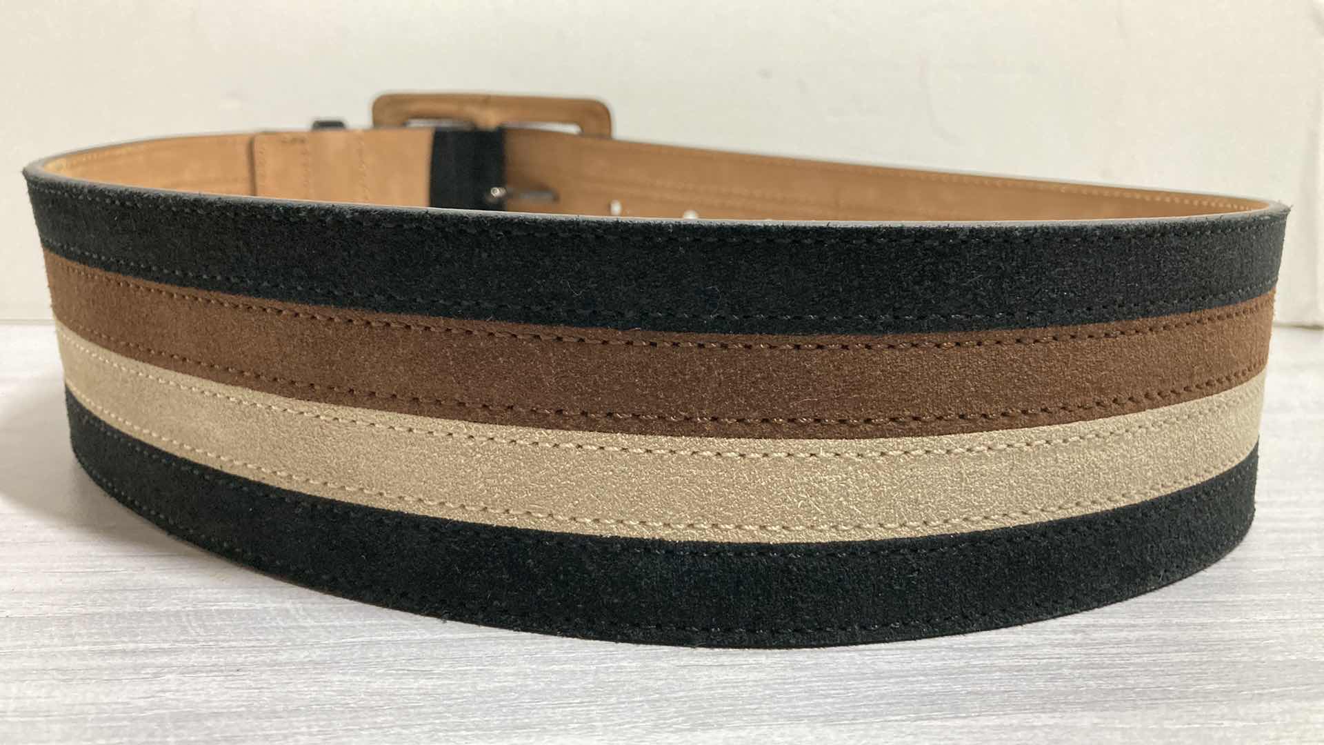 Photo 1 of ALICE & OLIVIA BY STACEY BENDET 100% COW LEATHER BELT SIZE XS MADE IN ITALY