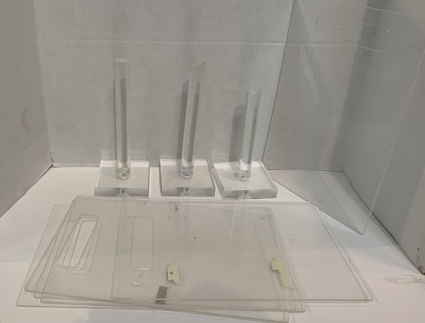 Photo 1 of ACRYLIC STANDS 9” TALL AND BOARDS 10” X 14”