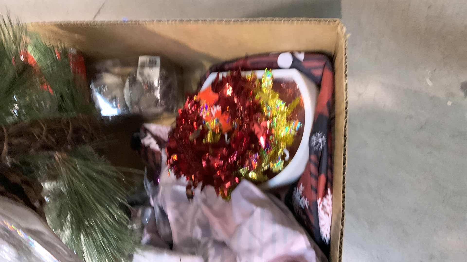 Photo 2 of CHRISTMAS DECORATIONS