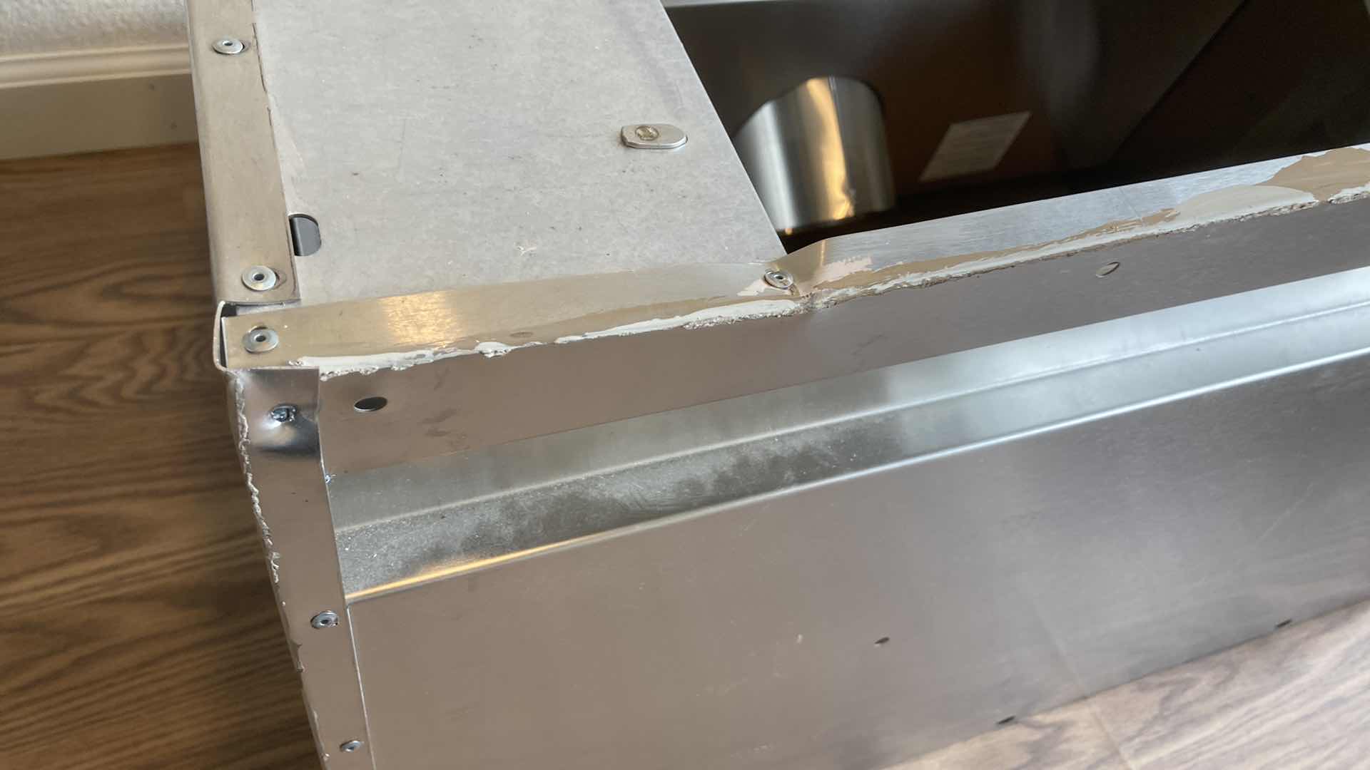 Photo 1 of VIKING PROFESSIONAL HOOD VENT MODEL VWH3048-SS 30” X 24” H18”