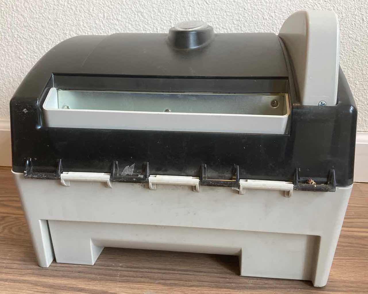 Photo 1 of GEORGIA PACIFIC COMMERCIAL PAPER TOWEL DISPENSER 12” X 11”12.5”