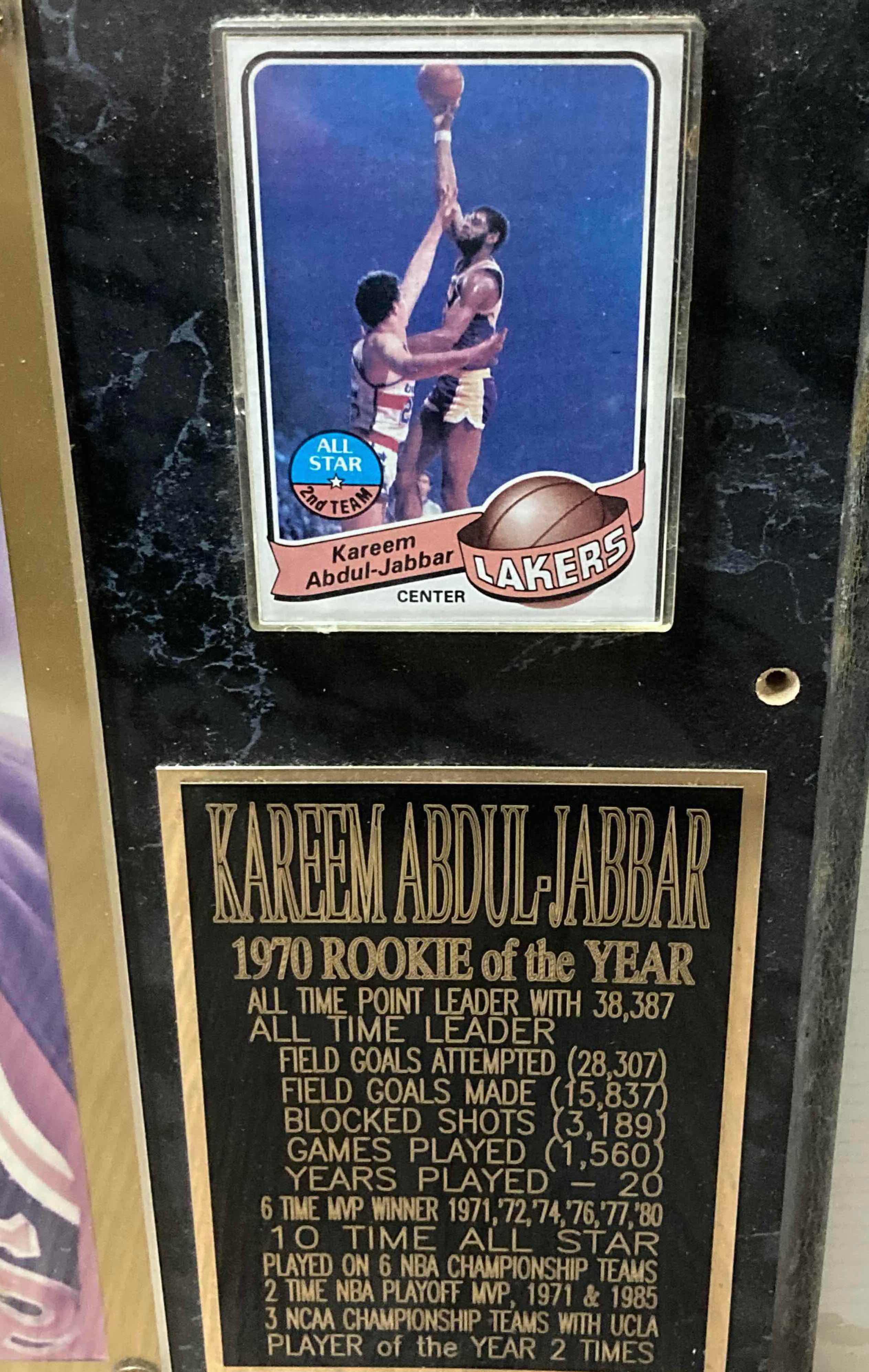 Photo 4 of KAREEM ABDUL-JABBAR LAKERS 1970 MEMORABILIA PLAQUE AUTOGRAPHED BY KAREEM ABDUL-JABBAR W PLAYERS CARD & COA 15” X 12”