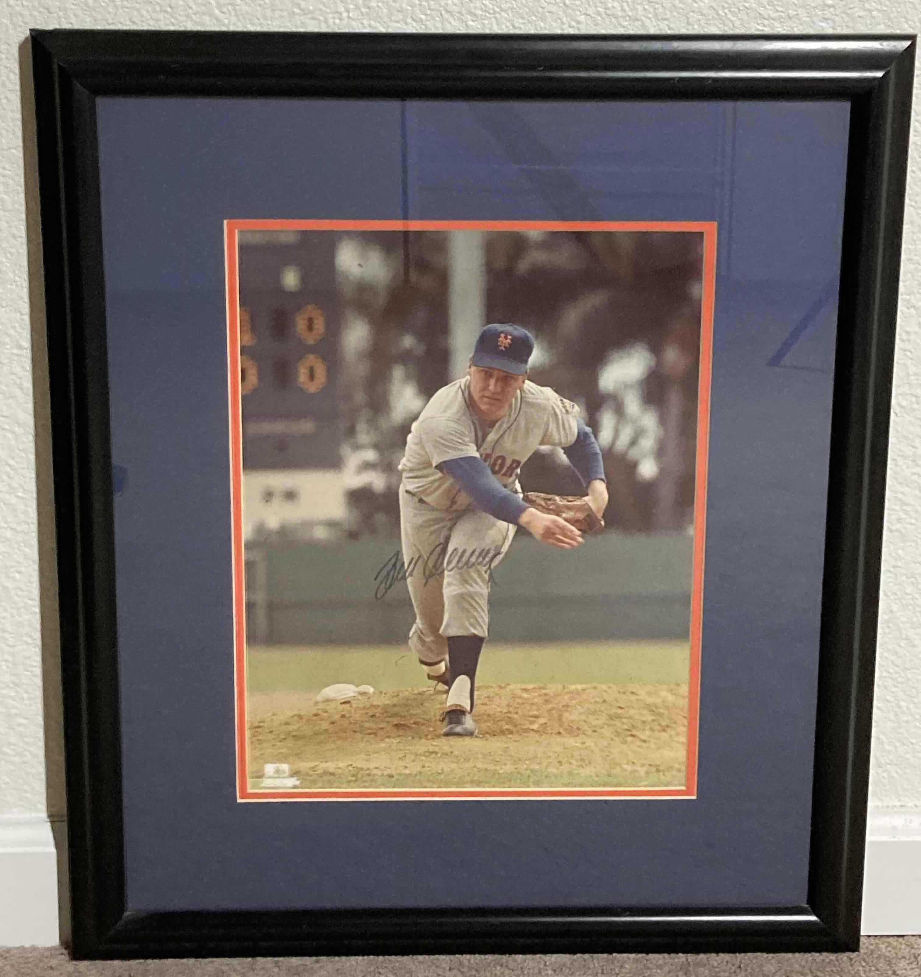 Photo 1 of TOM SEAVER METS FRAMED PHOTOGRAPH AUTOGRAPHED BY TOM SEAVER NO COA 19.25” X 22.75”
