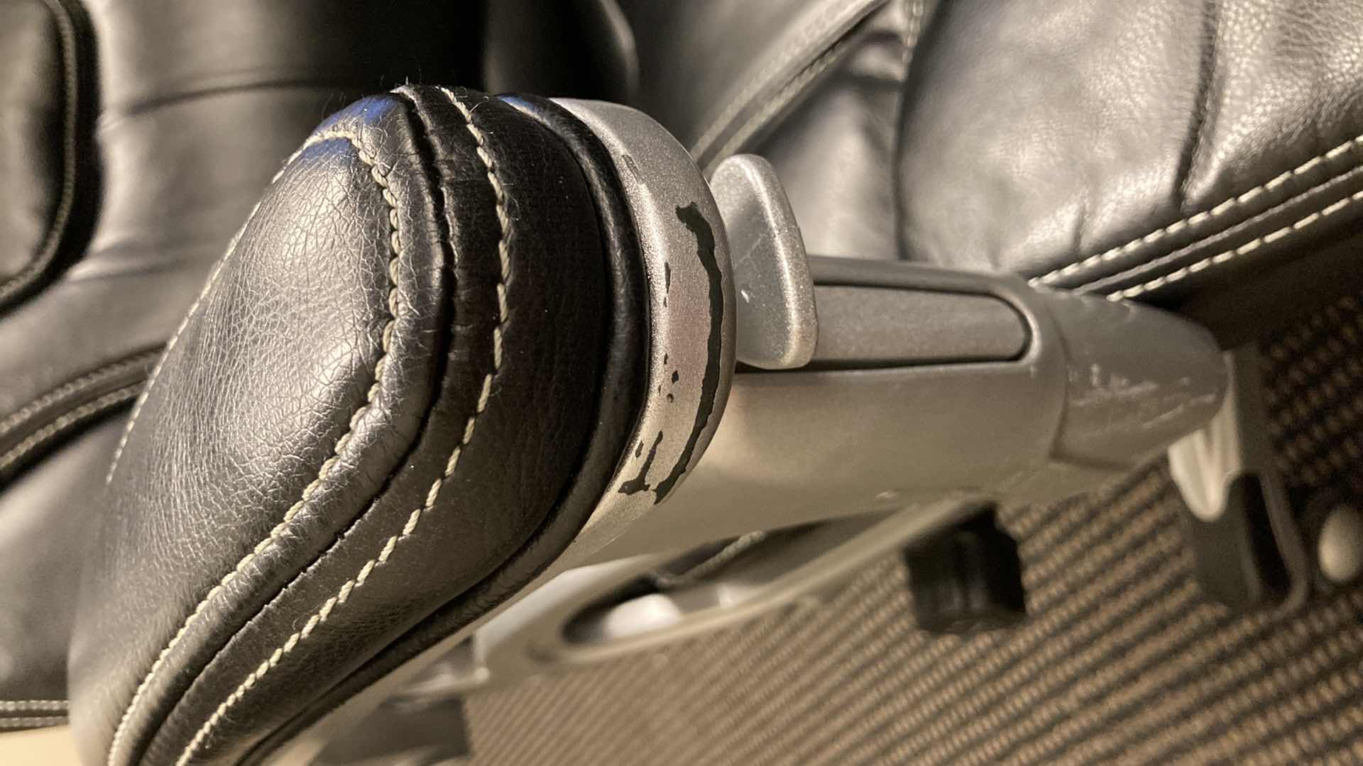 Photo 1 of BRAIRD ERGONOMIC BONDED LEATHER SWIVEL ROLLING OFFICE CHAIR 27.8” X 31.1” H43.9-50”