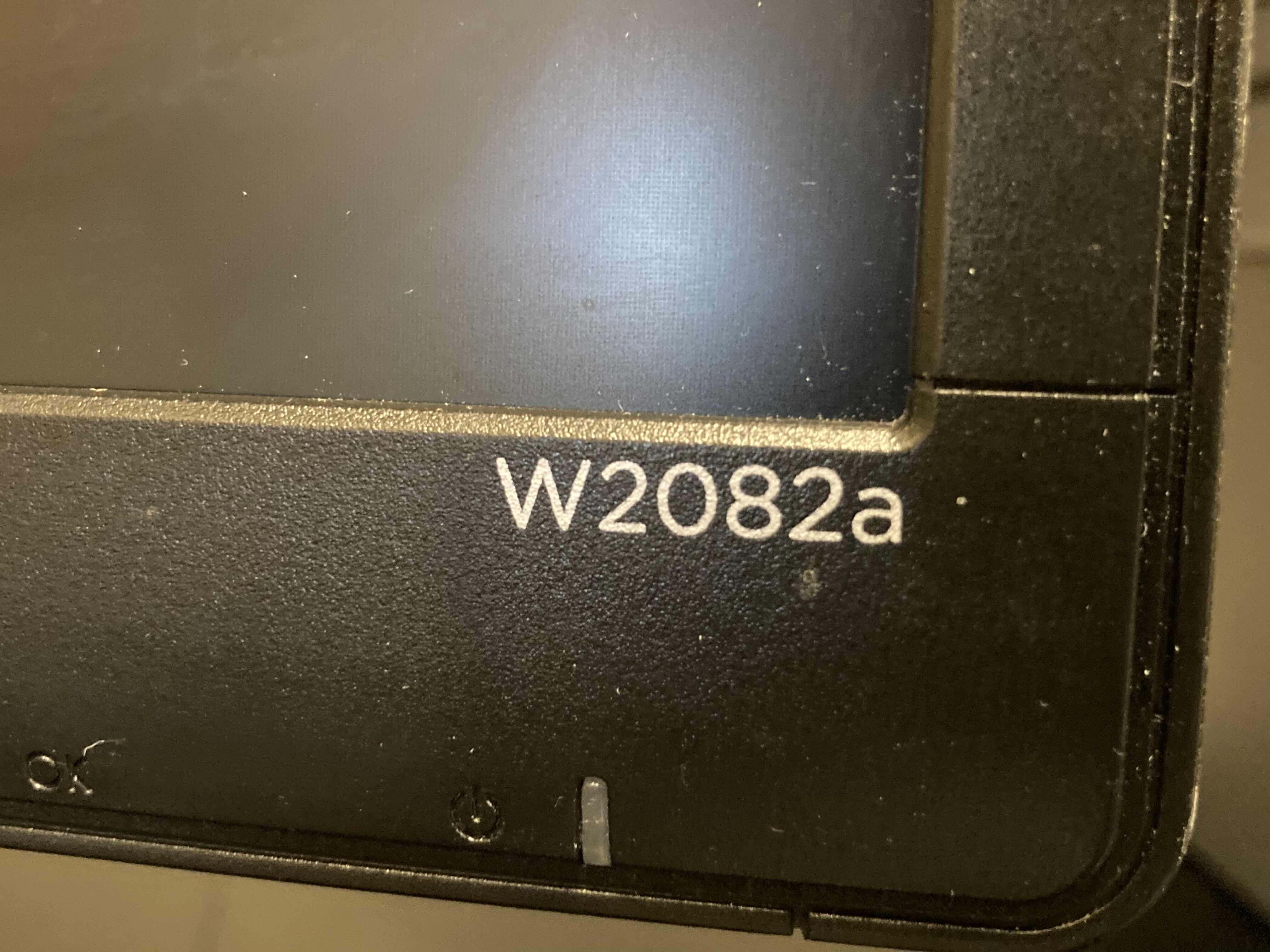 Photo 1 of HP MONITORS W2082a (2) W DOUBLE SIGHT DUAL MONITOR ADJUSTABLE STAND