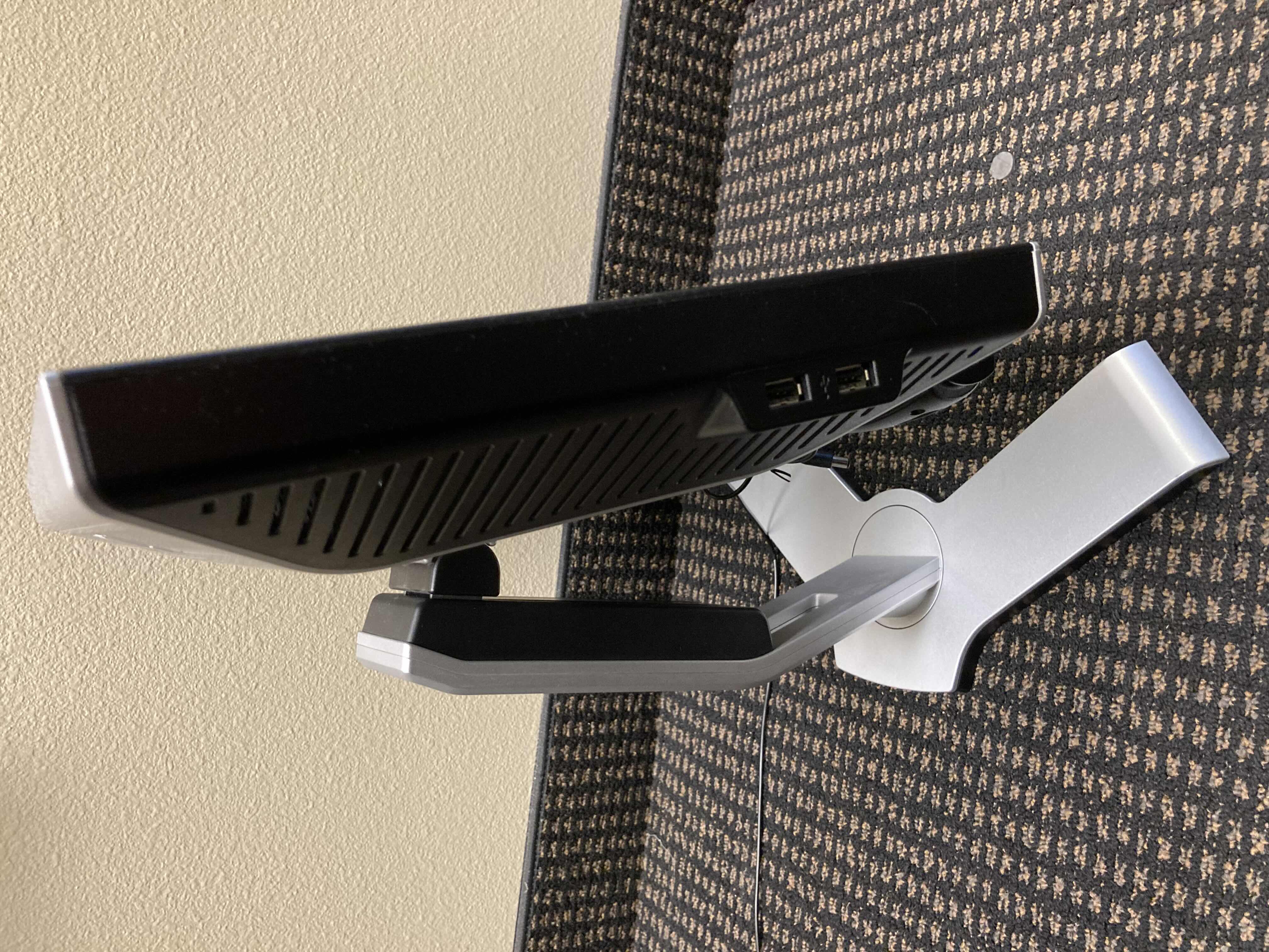 Photo 1 of DELL ULTRA SHARP 1908WFP 19” LCD MONITOR W BUILT IN SOUND BAR