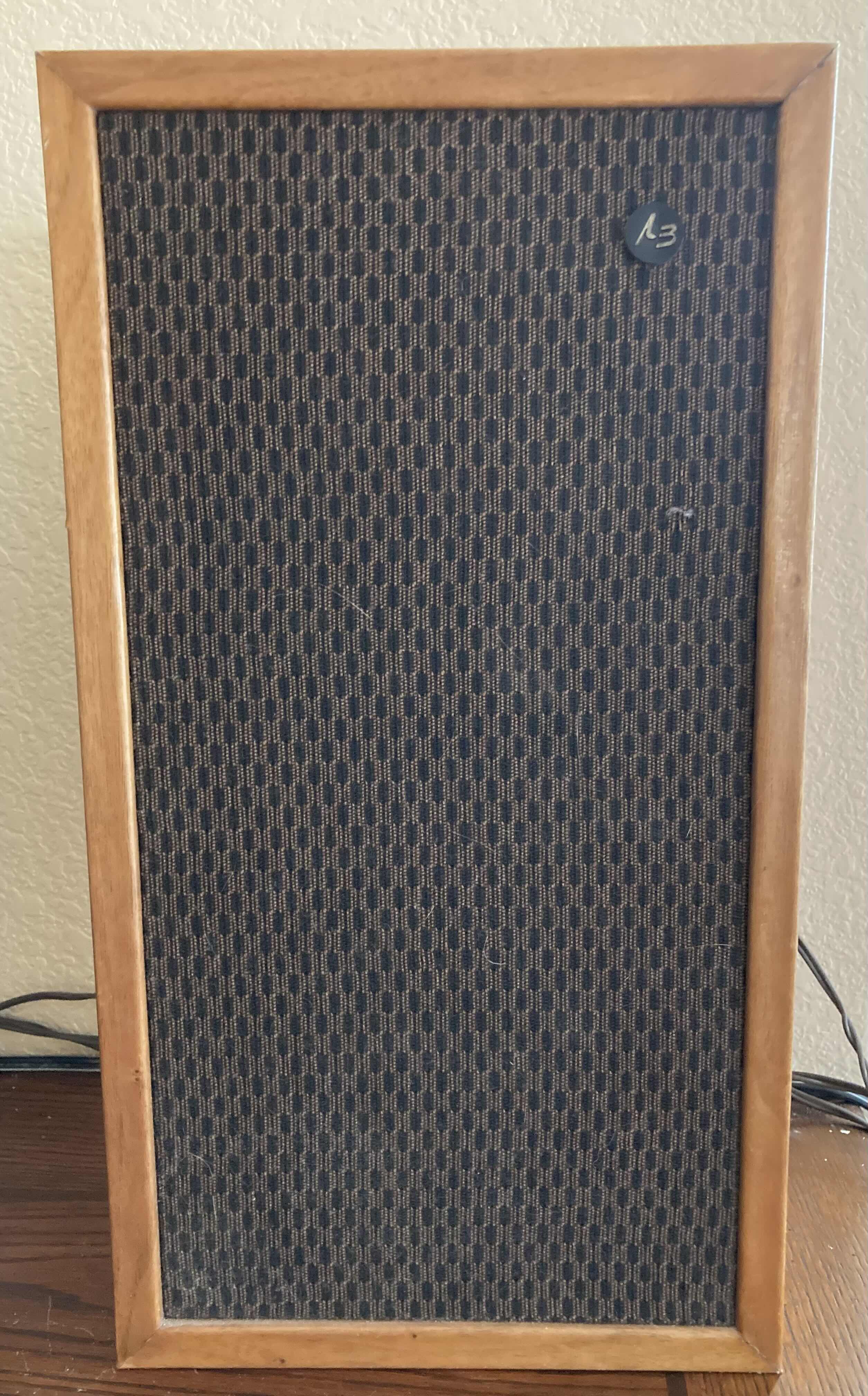 Photo 10 of PANASONIC DC SERVO TURNTABLE, STERO TURNER, CONTROL AMPLIFIER, DOUBLE CASSETTE DECK STERO SYSTEM W A3 SPEAKERS (2) & INFINITY CENTER CHANNEL