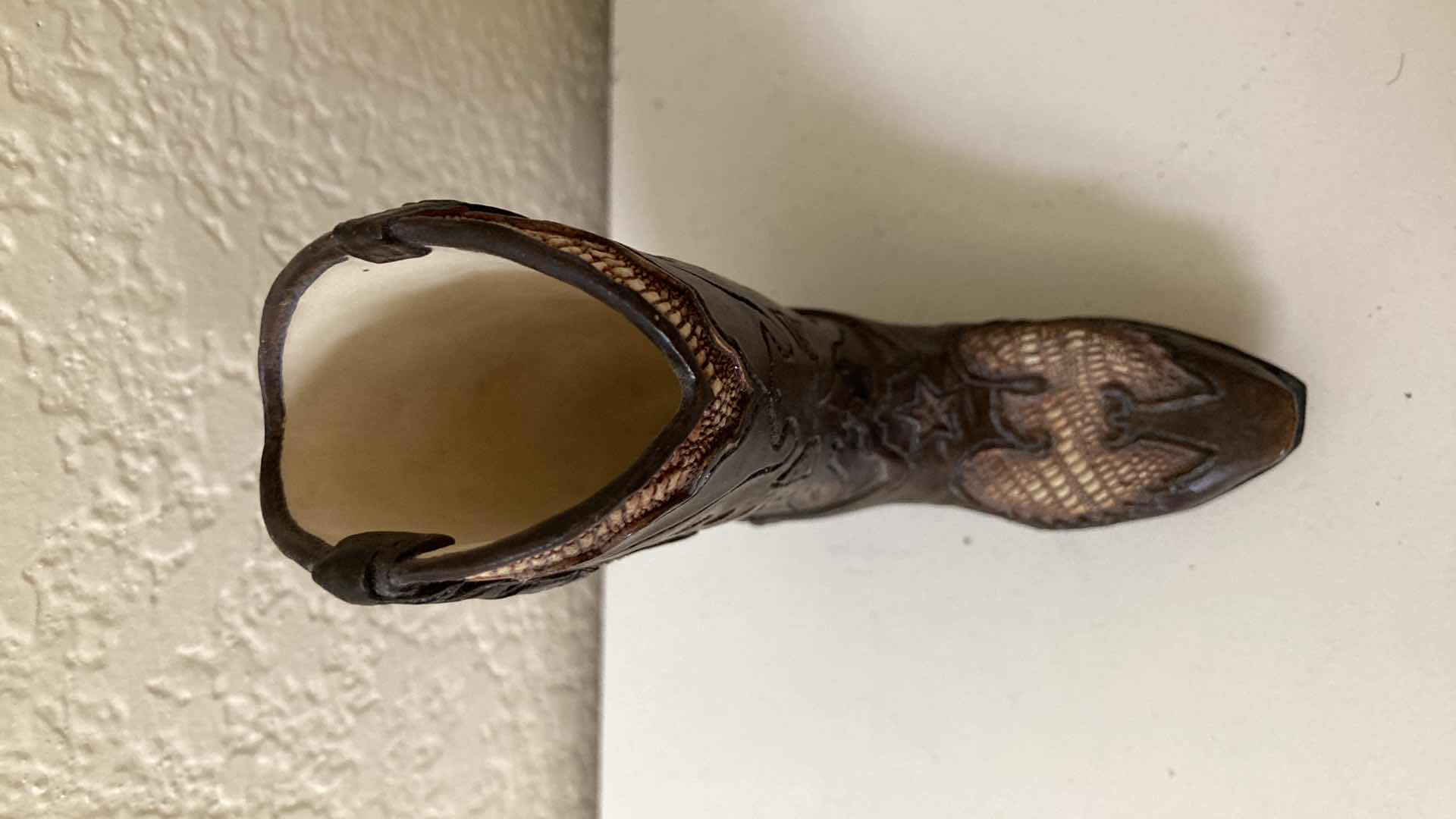 Photo 6 of JPC THUNDERBIRD WESTERN COWBOY BOOT RESIN DECOR H4.25”