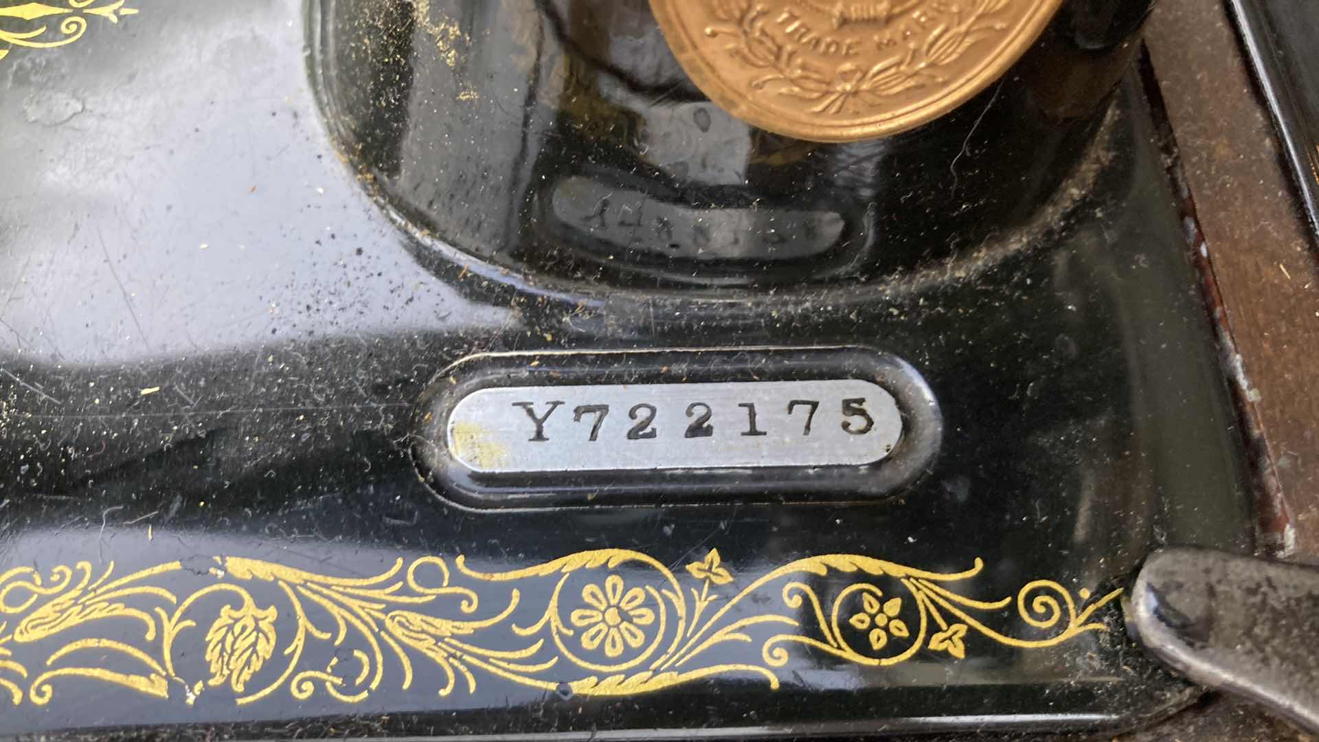 Photo 1 of SINGER ANTIQUE BLACK & GOLD  SEWING MACHINE MODEL Y722175