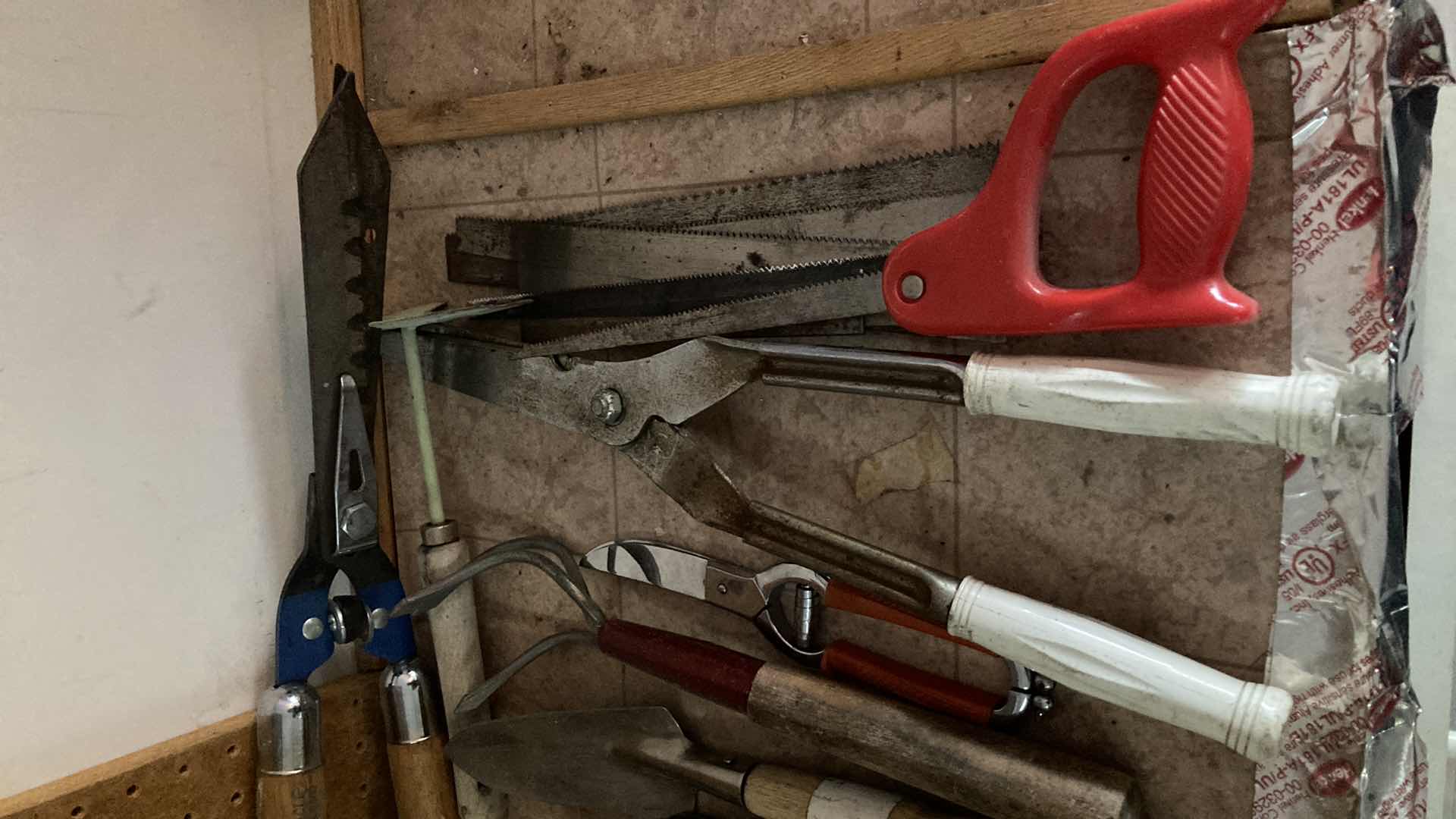 Photo 1 of VINTAGE YARD HAND TOOLS (10)