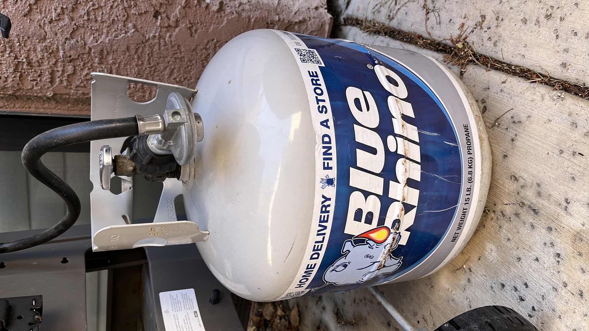 Photo 1 of WEBER IGRILL 3 READY SPIRIT 2 PROPANE BBQ GRILL MODEL SPIRIT II E-310LPBLK W BLUE BLUE RHINO 15LB PROPANE TANK (READ NOTES)