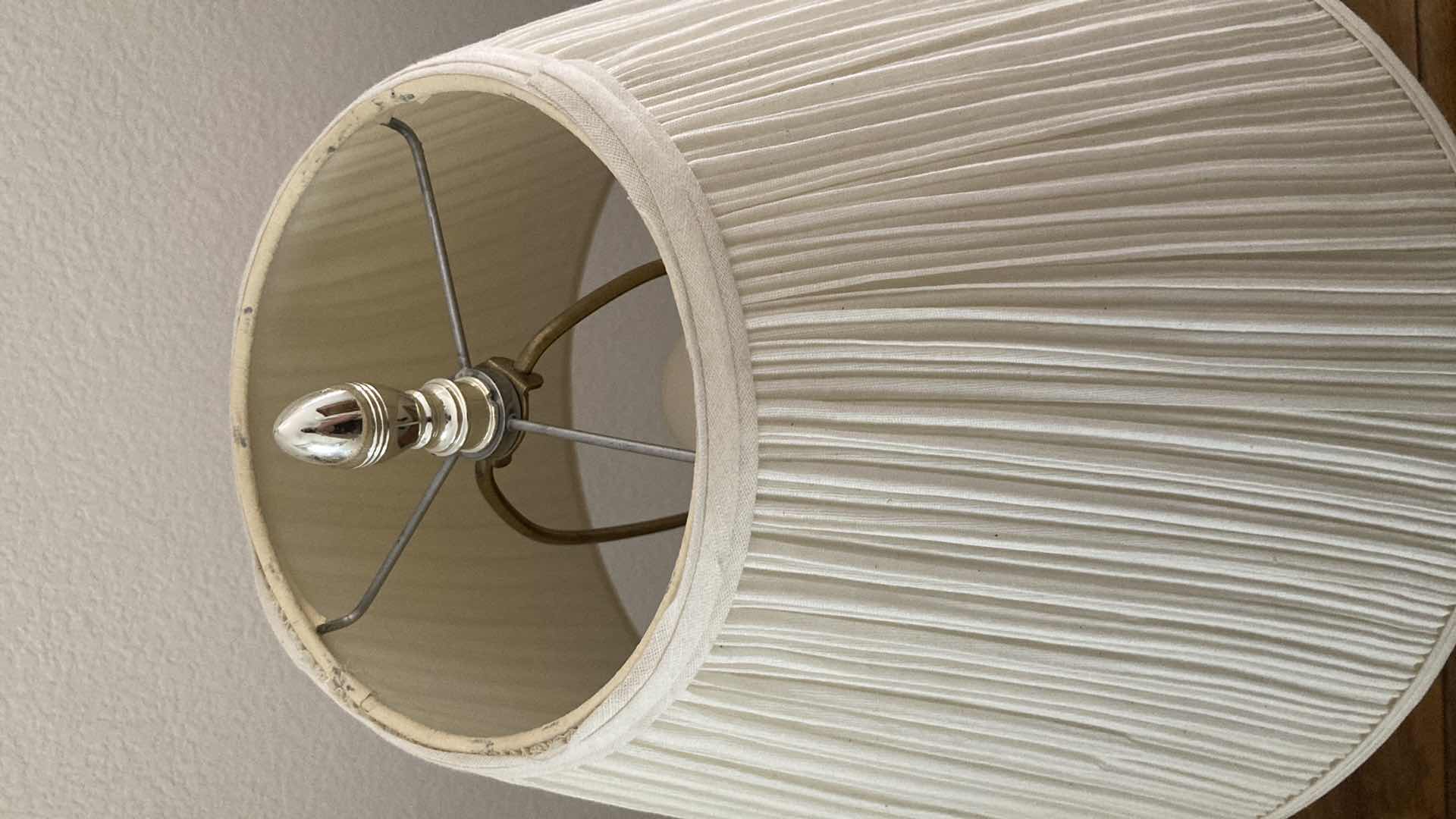 Photo 1 of VINTAGE BEIGE PORCELAIN TABLE LAMP W GOLD FINISH BASE H24.5”