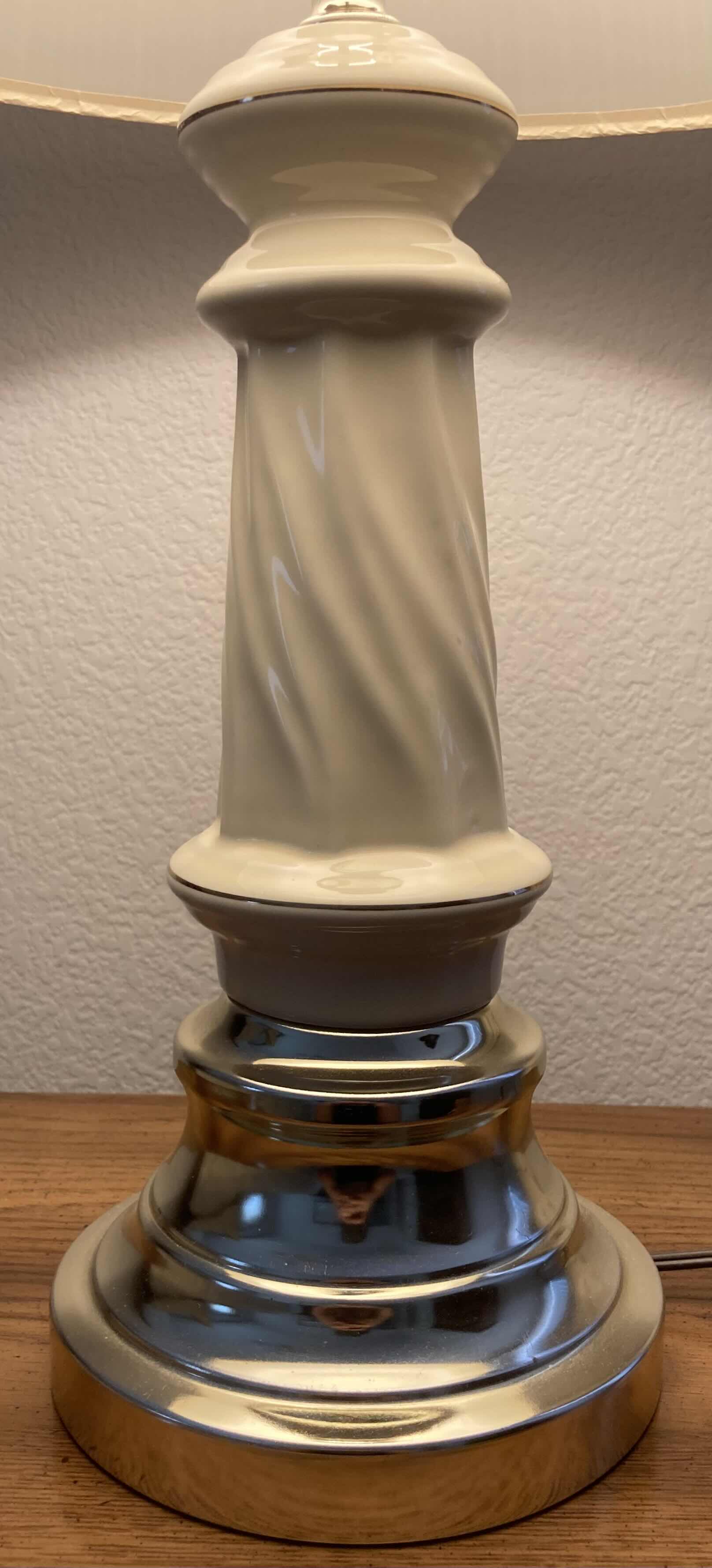Photo 1 of VINTAGE BEIGE PORCELAIN TABLE LAMP W GOLD FINISH BASE H24.5”
