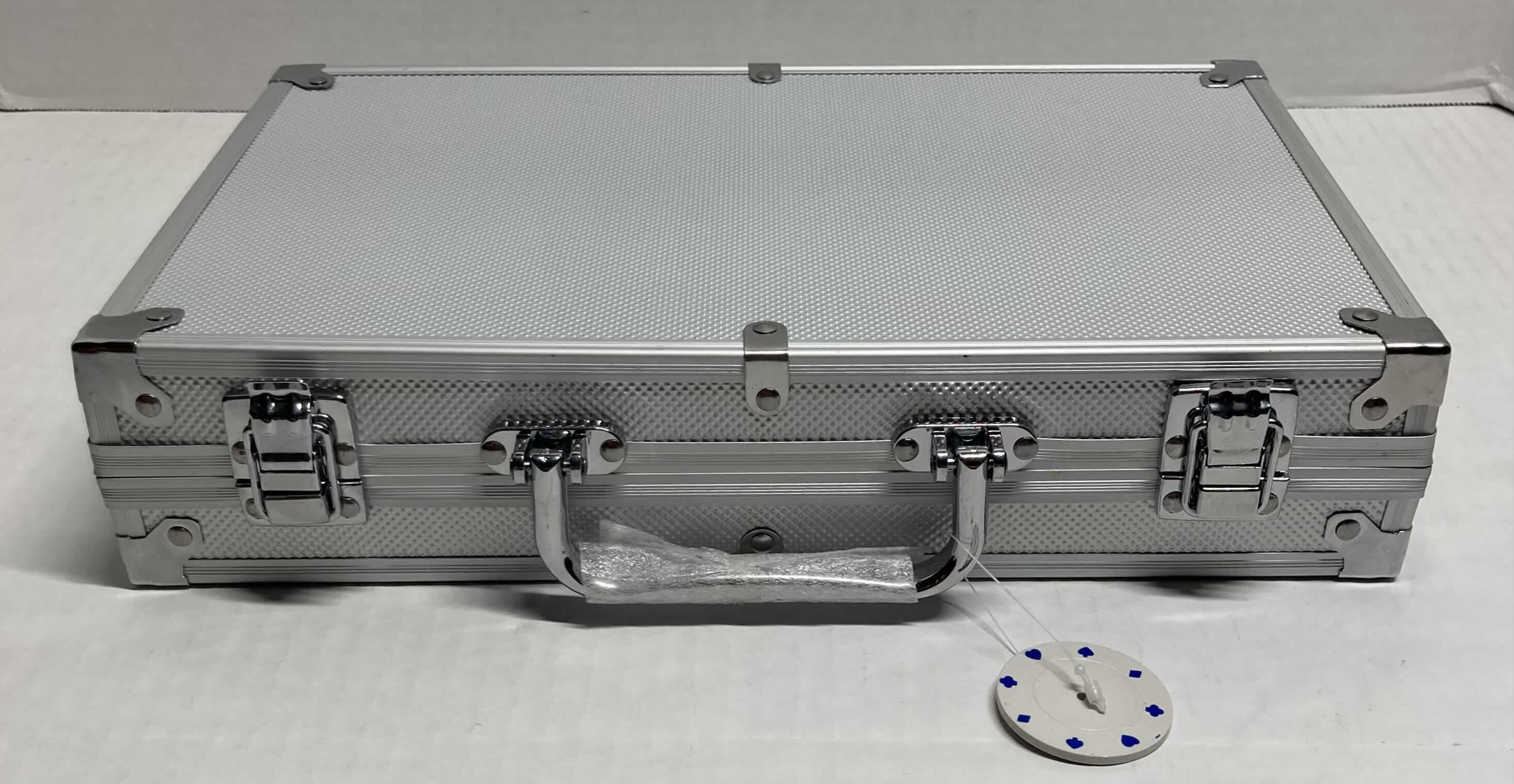 Photo 1 of CARDINAL’S PROFESSIONAL POKER CHIP SET