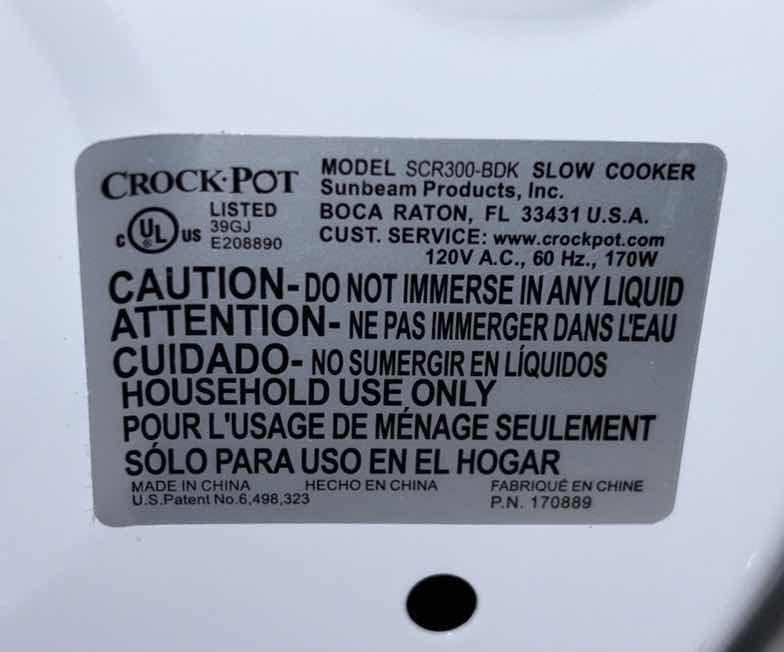 Photo 1 of CROCKPOT 3 QUART SLOW COOKER W MANUAL CONTROL (MODEL SCR300-BDK)