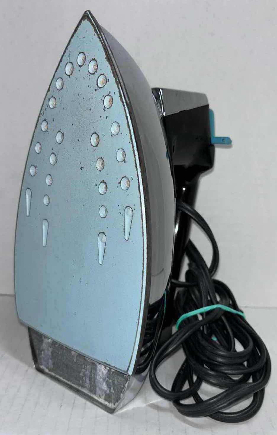 Photo 1 of GENERAL ELECTRIC IRON (H3F68)