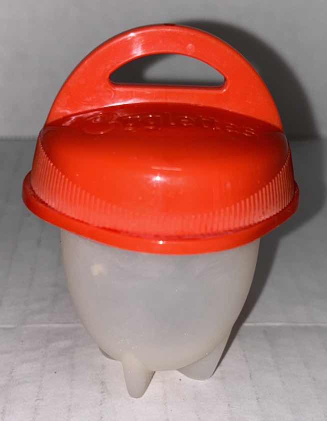 Photo 1 of EGGLETTES SILICONE EGG COOKING CUPS, HARD BOILED EGGS W/OUT SHELLS