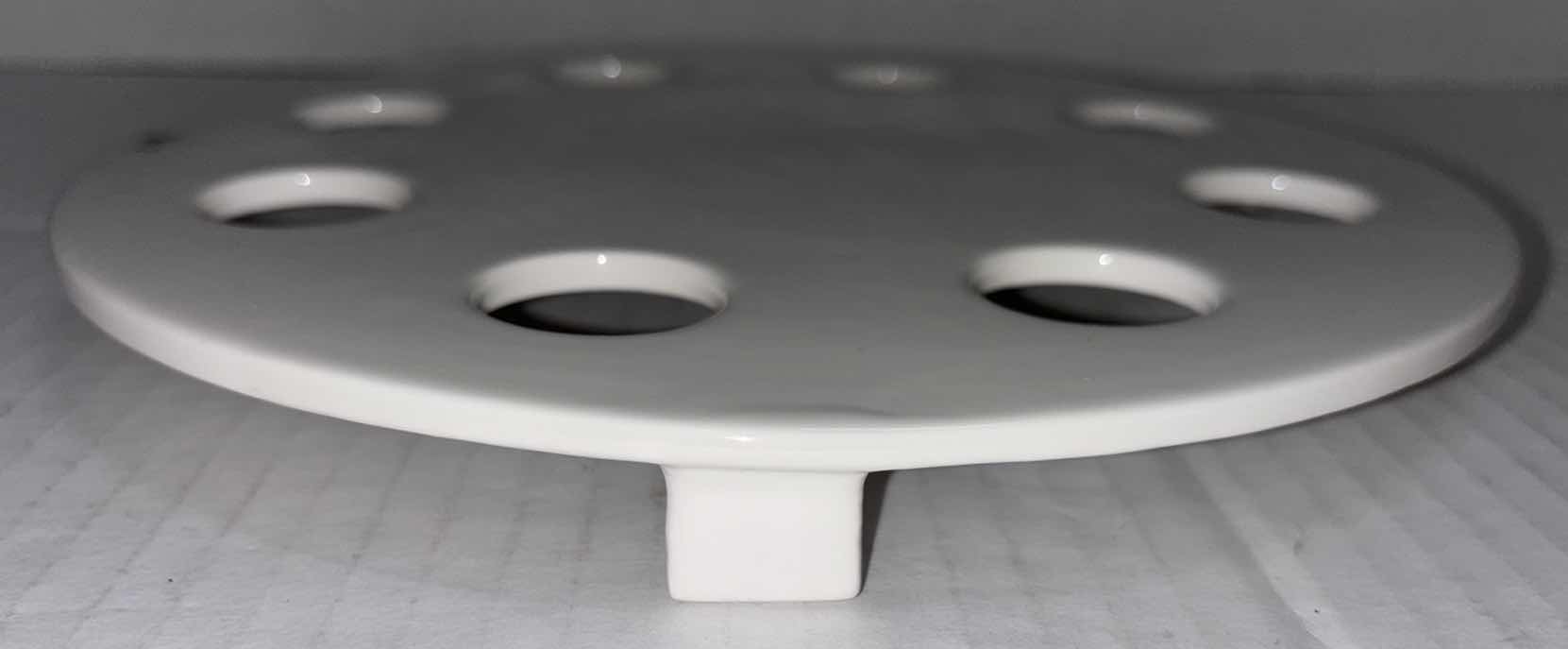 Photo 1 of COORS PORCELAIN DESICCATOR PLATE (COORS USA 5 B-43)