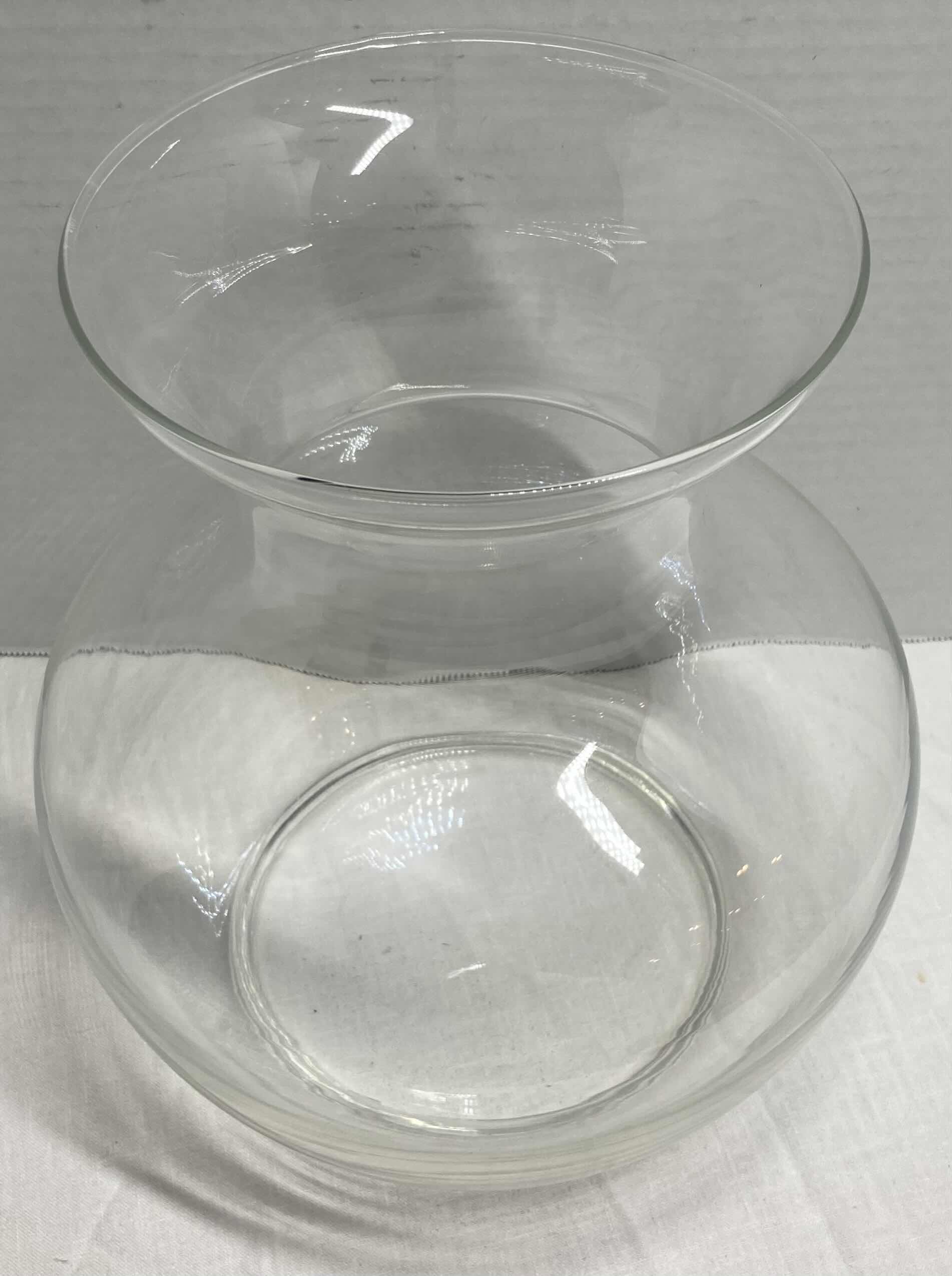 Photo 1 of PRINCESS HOUSE CLEAR GLASS VASE H11”