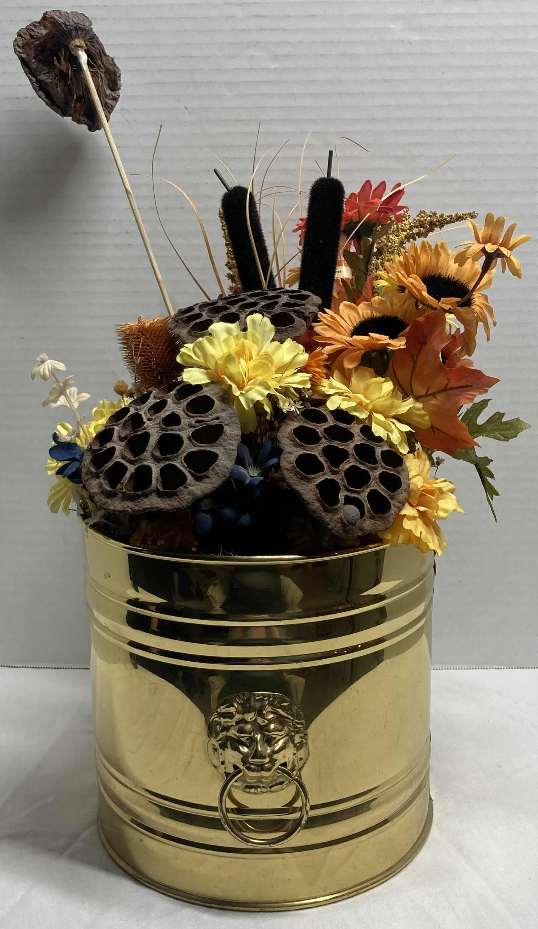 Photo 1 of BATES BRASS BUCKET W BOUQUET 8” X 8” H7.5”