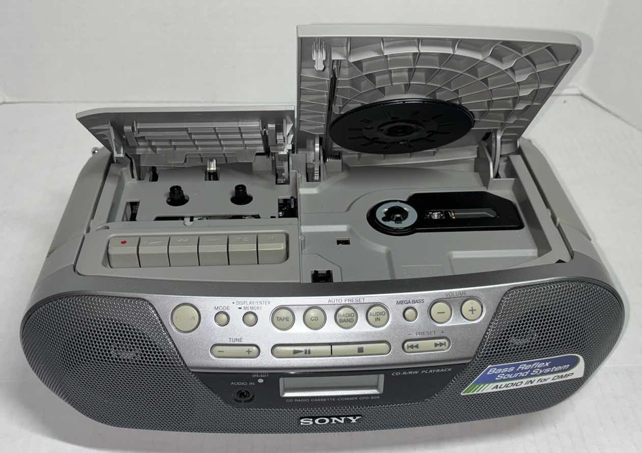 Photo 1 of SONY CD RADIO CASSETTE-CORDER (CFD-S05)